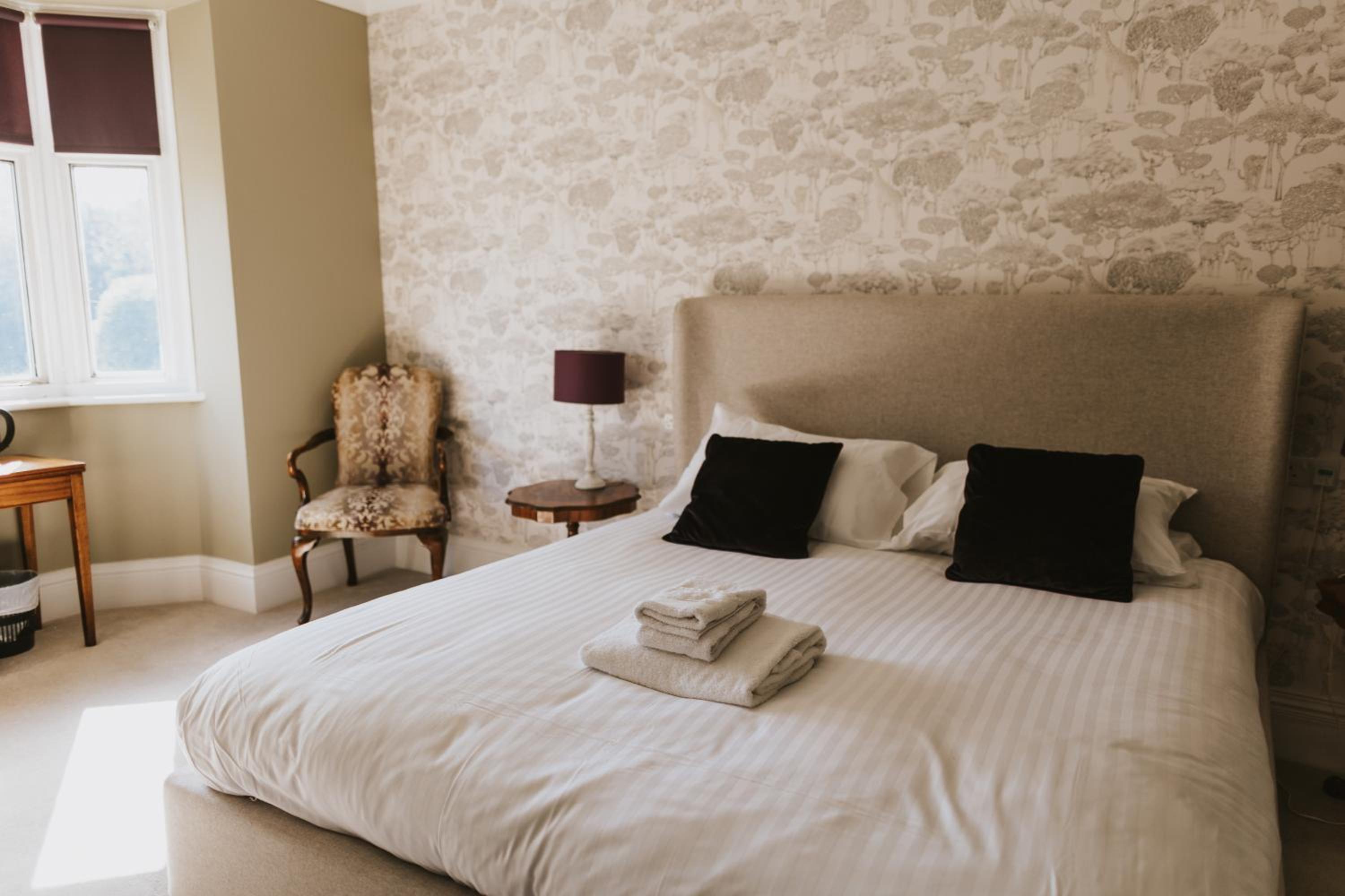Healing Manor Hotel