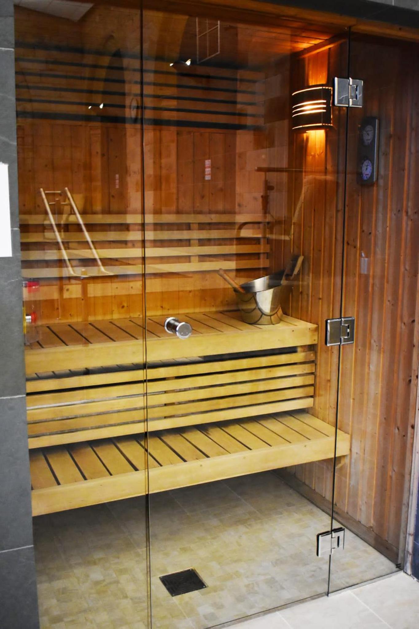 Hotel The Ross 2 bedroom apartment in historic Abbey - Image 1