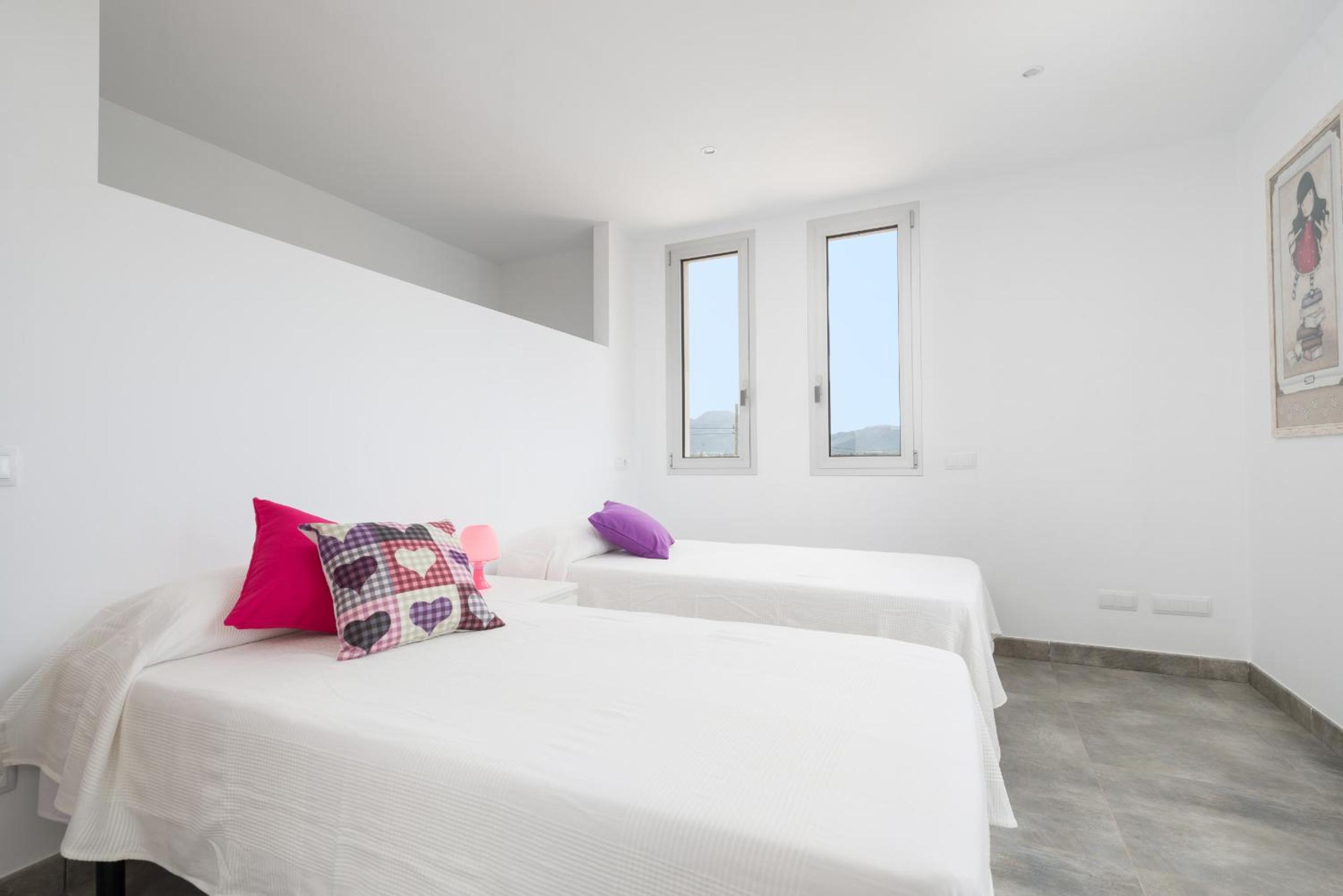 Villa Albaimar with swimming pool and garden