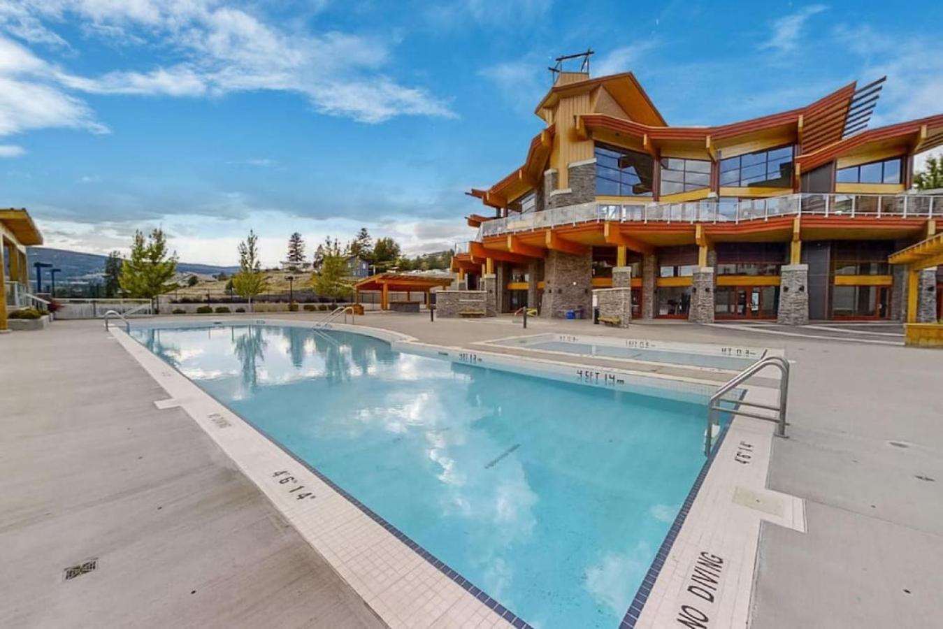 Luxury Getaway at Copper Sky 104