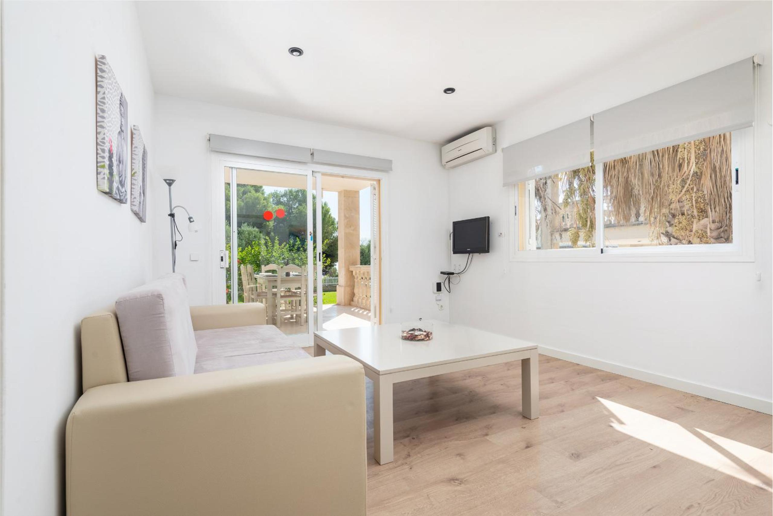 Apartment Countess Garden 3-2, Sun of the Bay 1B, at Alcudia Beach