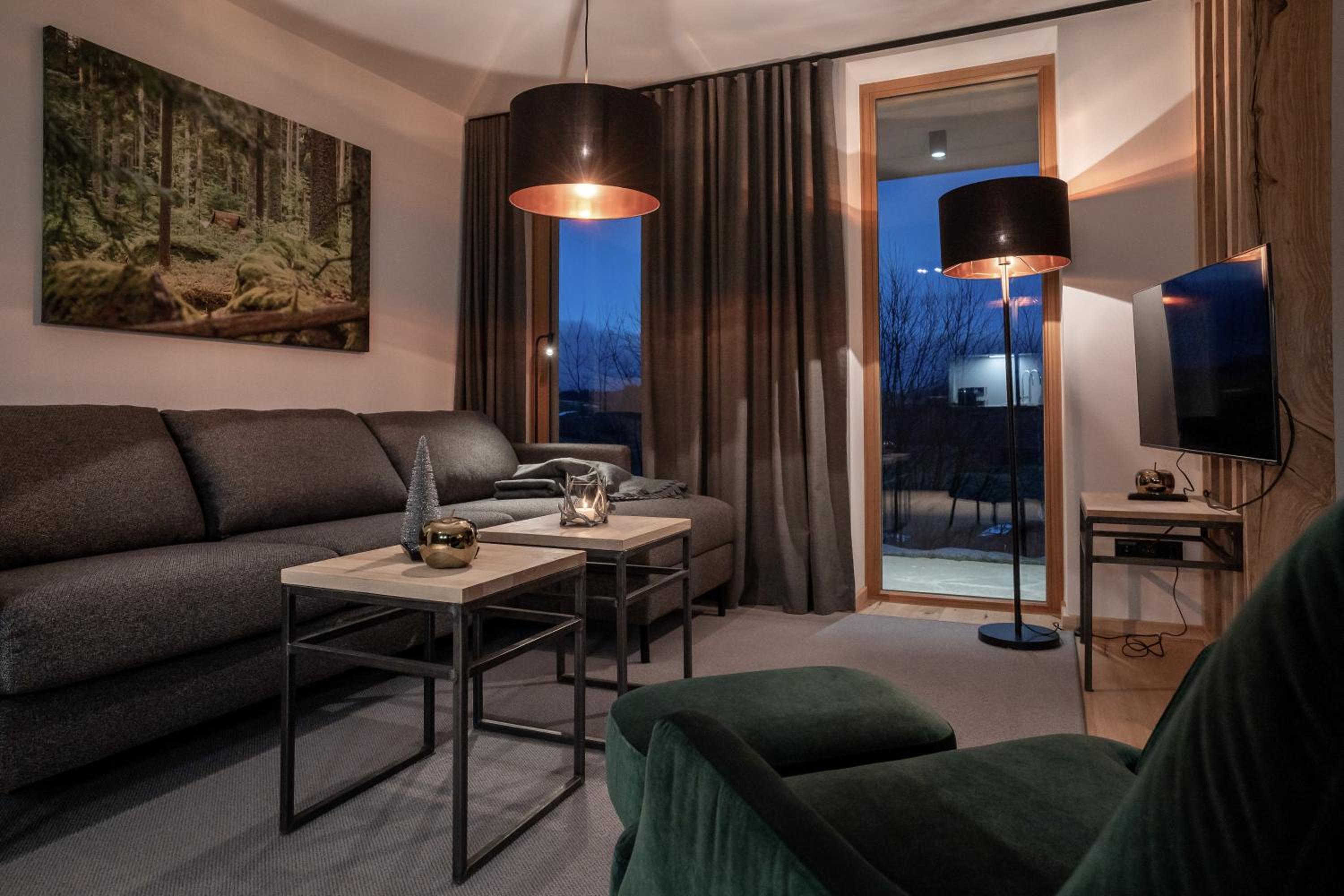 Forstgut - Premium Waldchalets und Lodge Suiten
