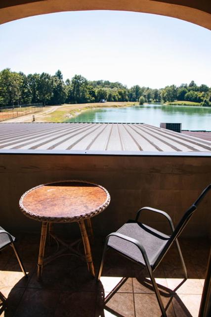 Jezero Laminci