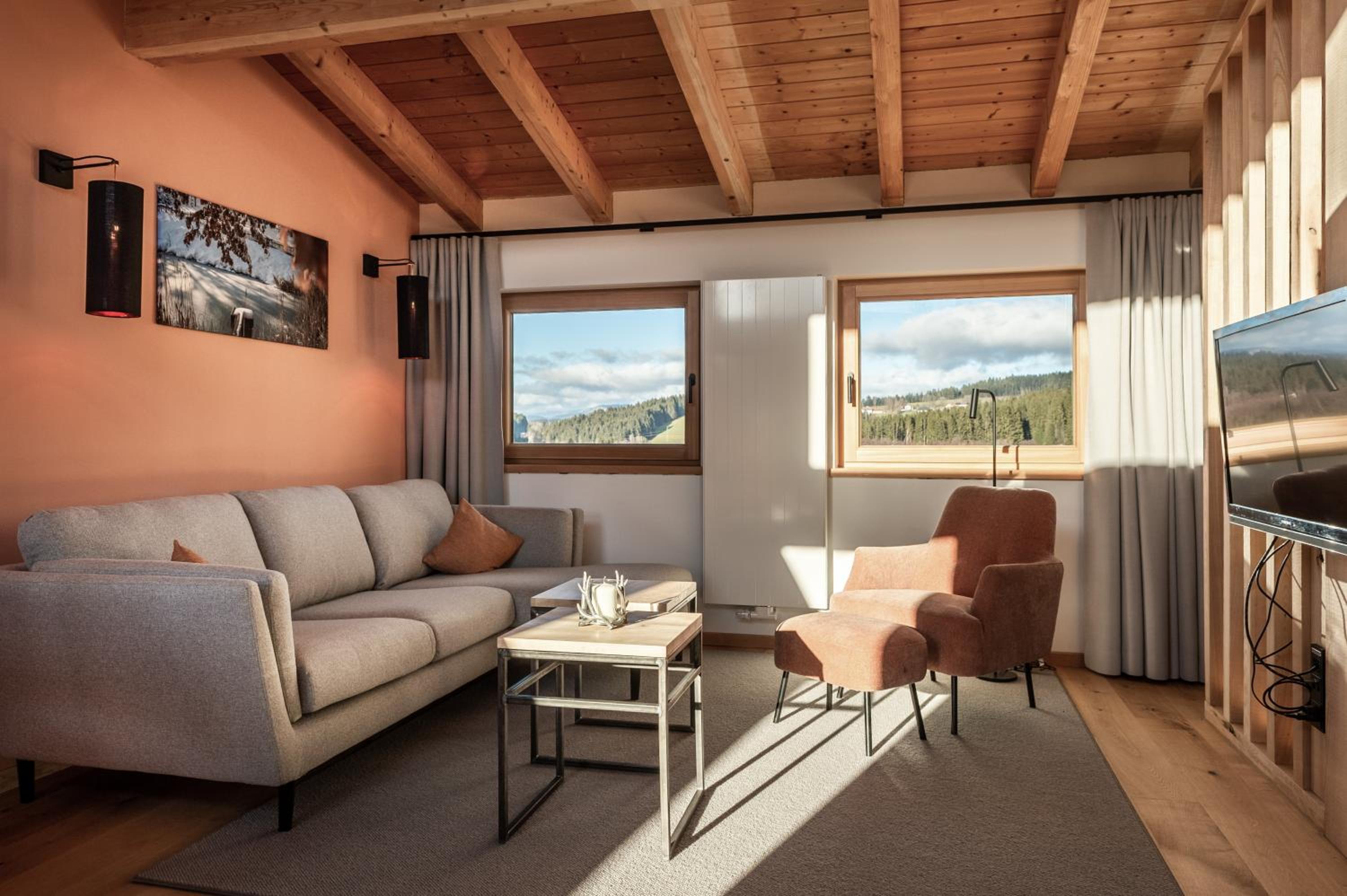 Forstgut - Premium Waldchalets und Lodge Suiten