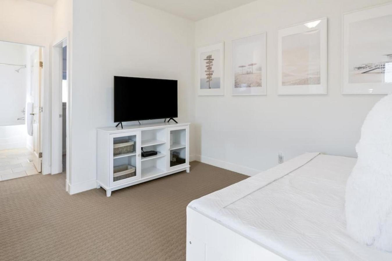 The Beach House at Barona Beach 4301
