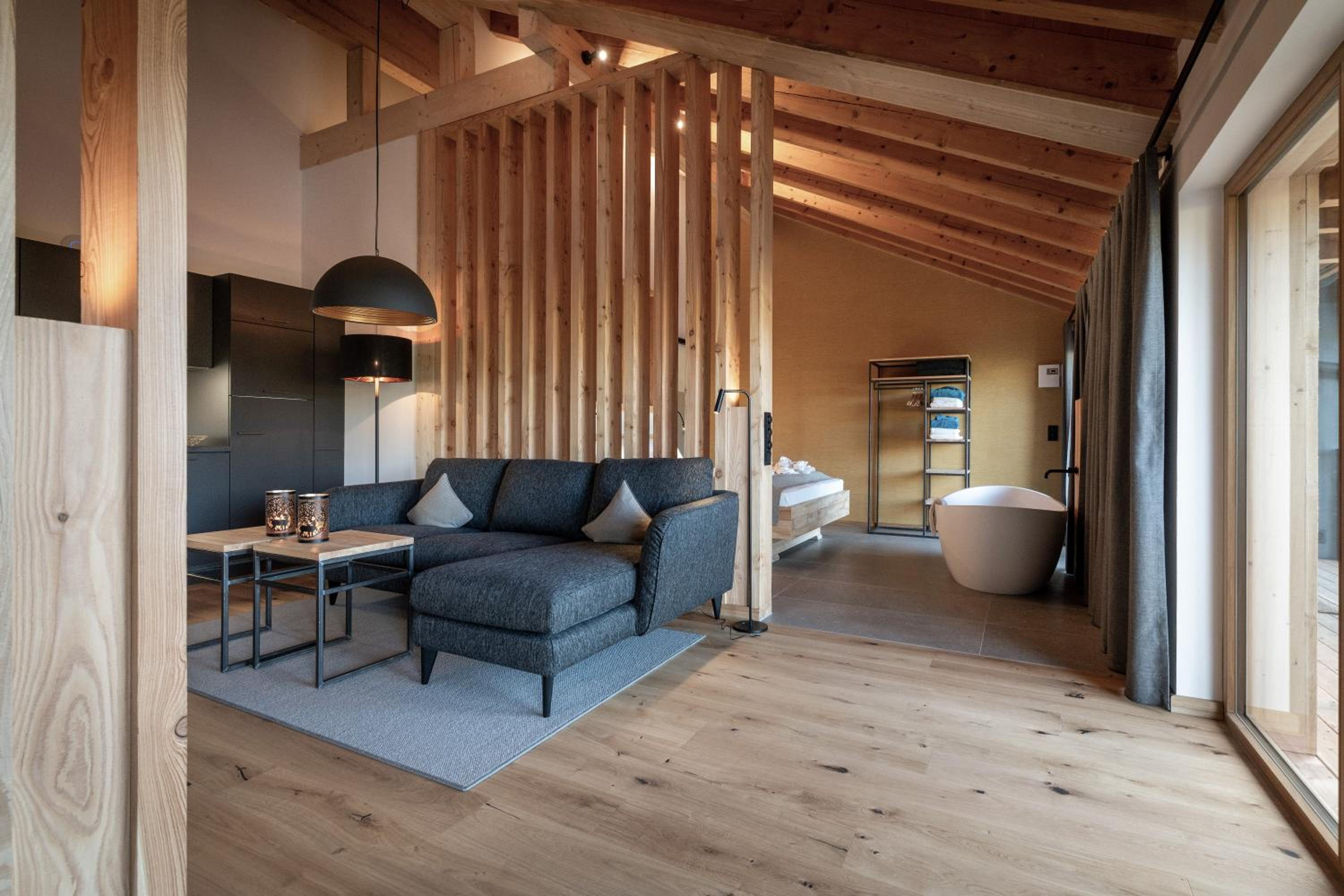 Forstgut - Premium Waldchalets und Lodge Suiten