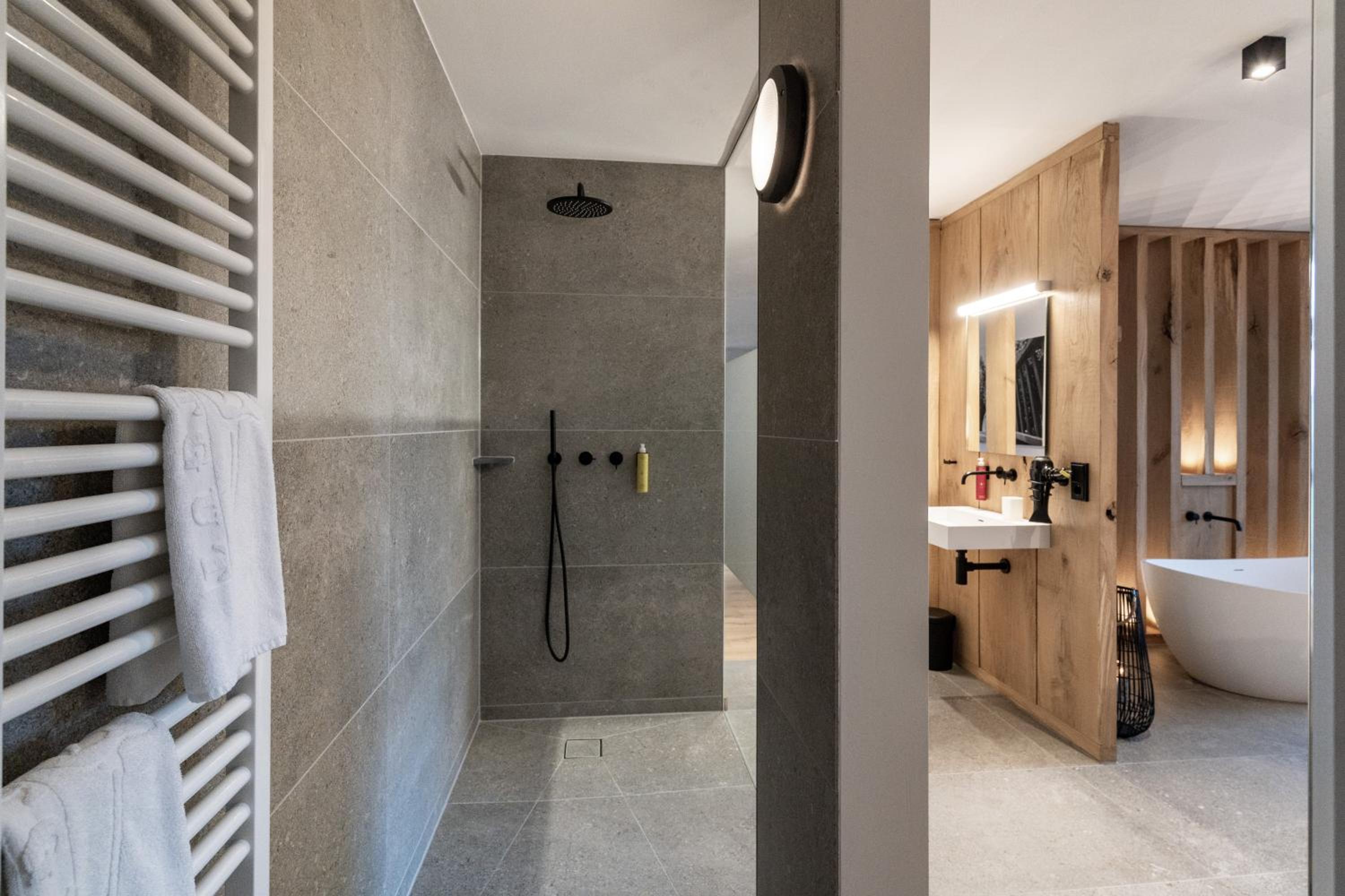 Forstgut - Premium Waldchalets und Lodge Suiten