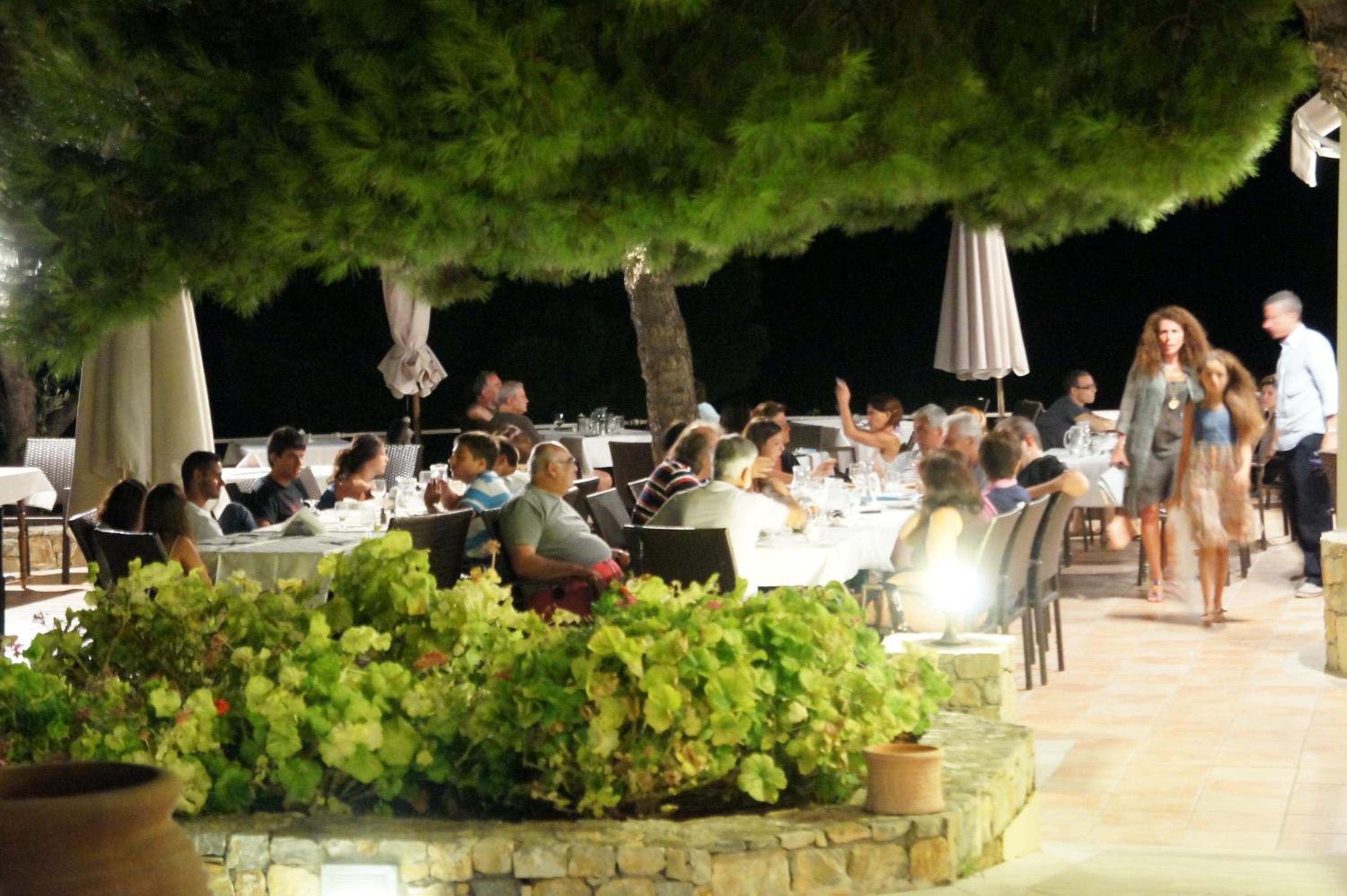 Alonissos Beach Bungalows And Suites Hotel