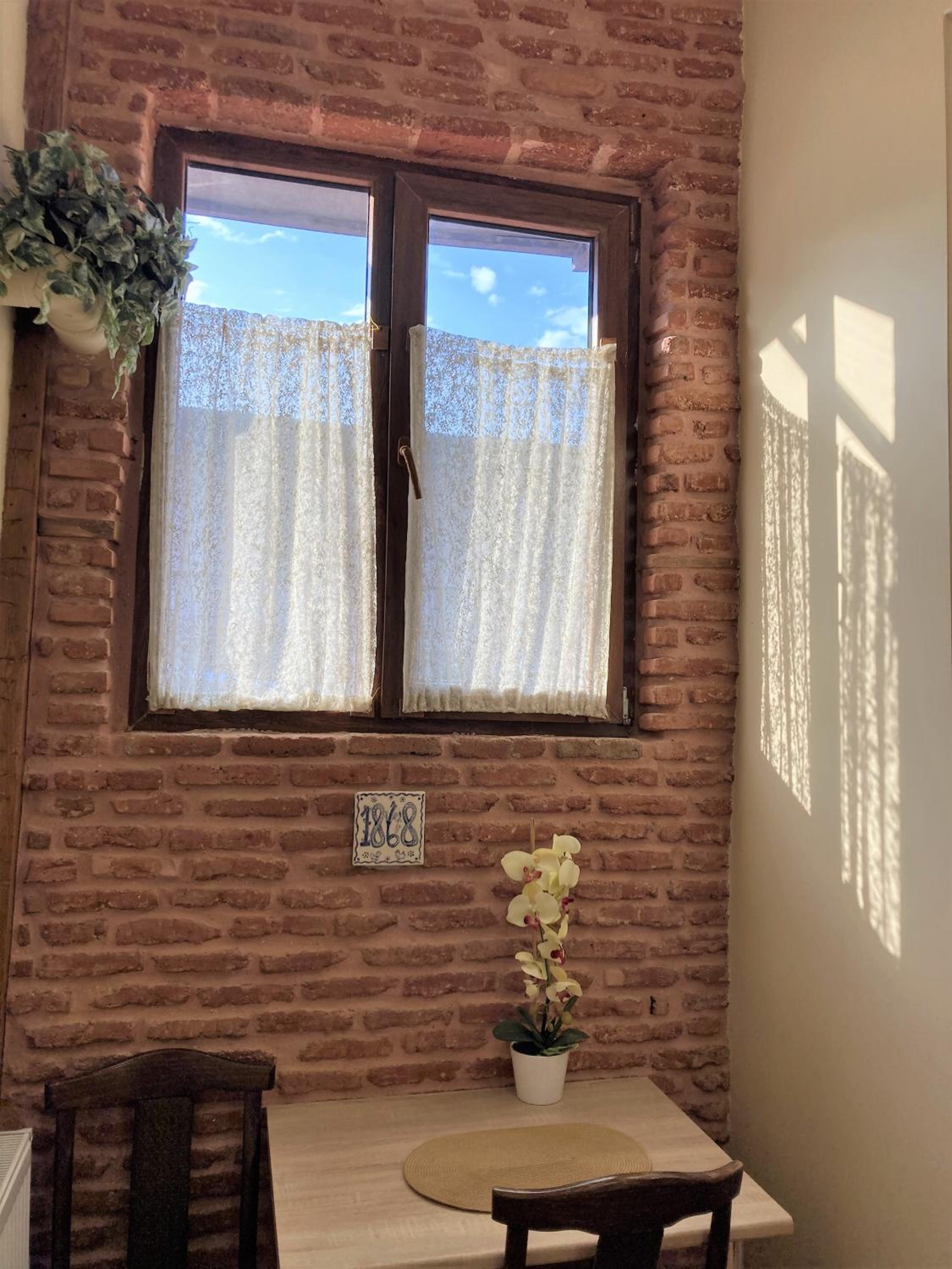 Breakfast included Cozy Apartment Central Location Tbilisi