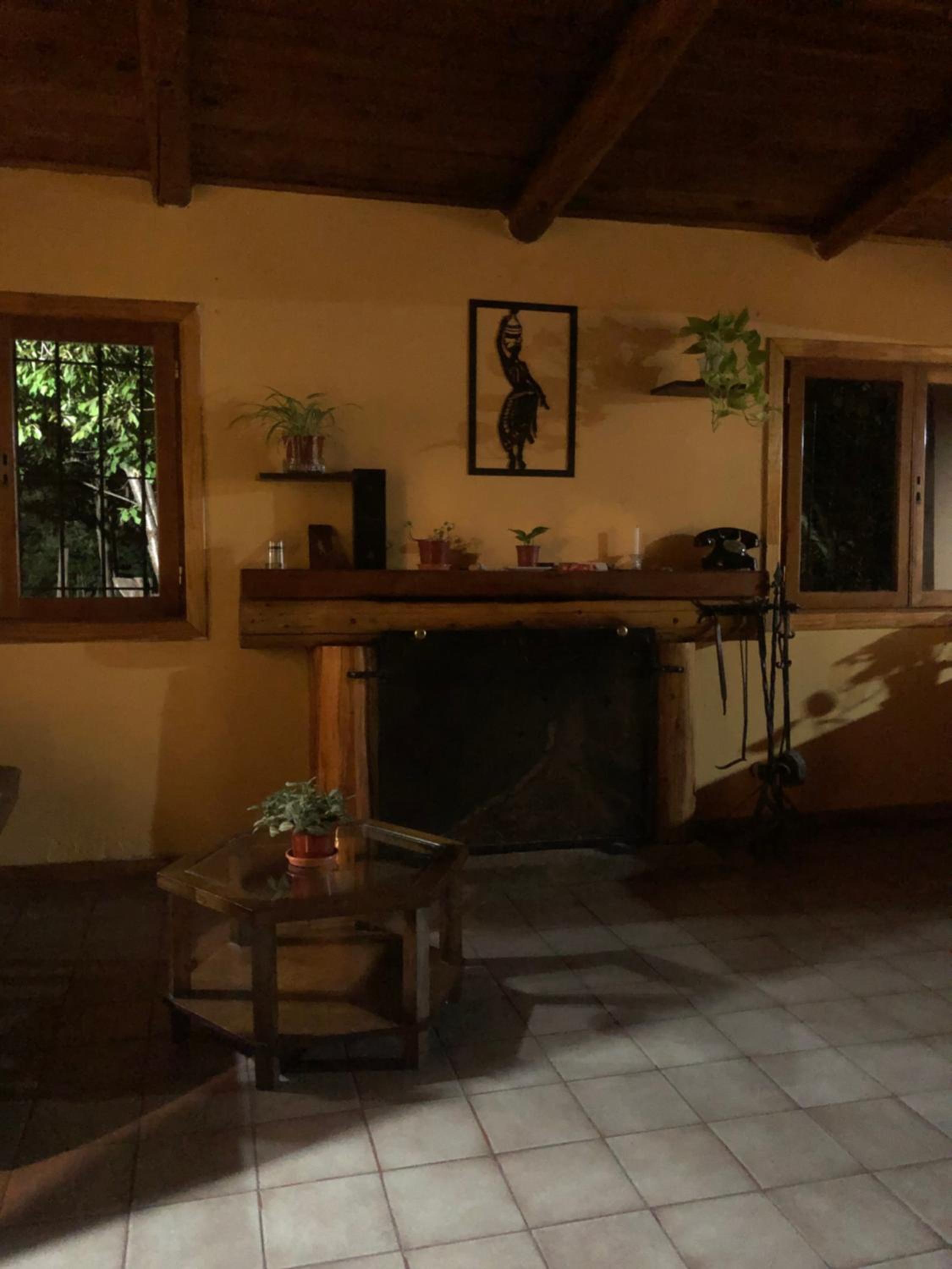 Cuatro Cerros Hostel