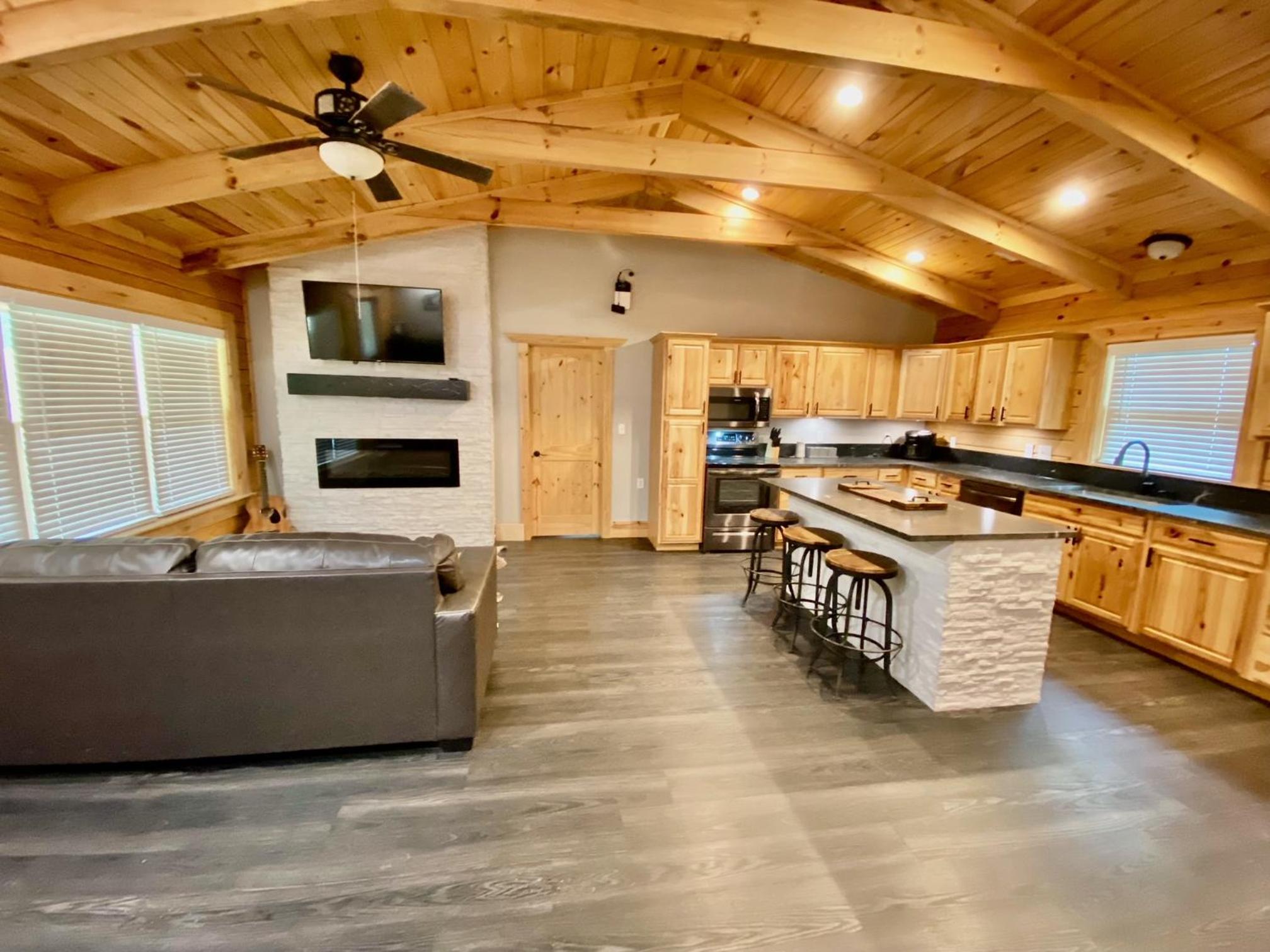Cabin at Chitt's Creek view 5