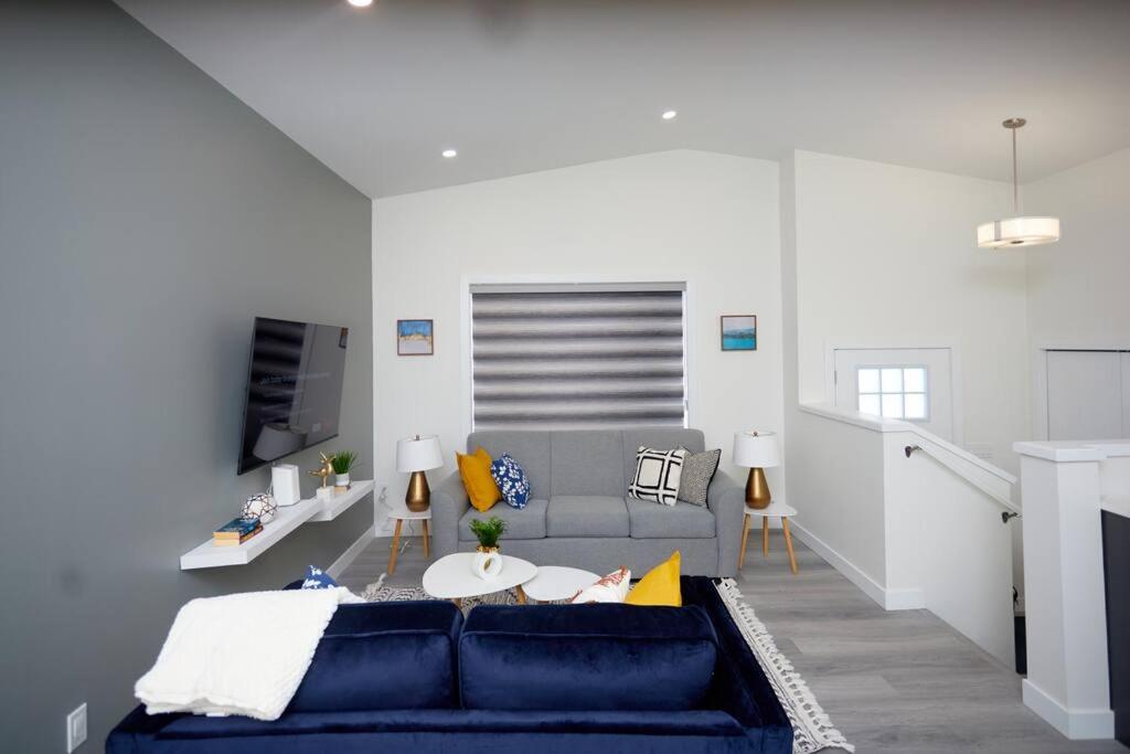Comfortable home near airport