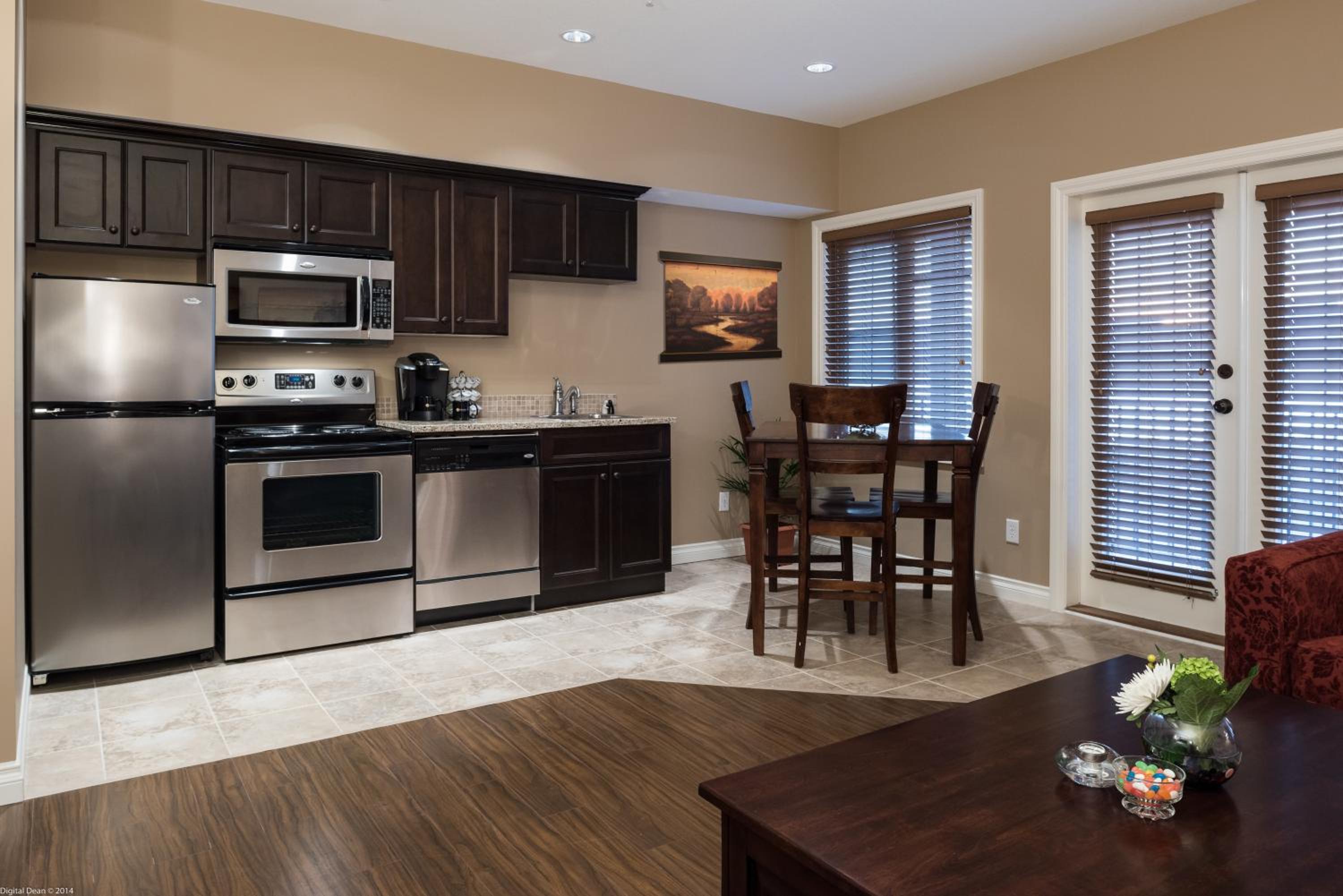 Vernon Vacations - The Castle at Swan Lake - Property Image 2