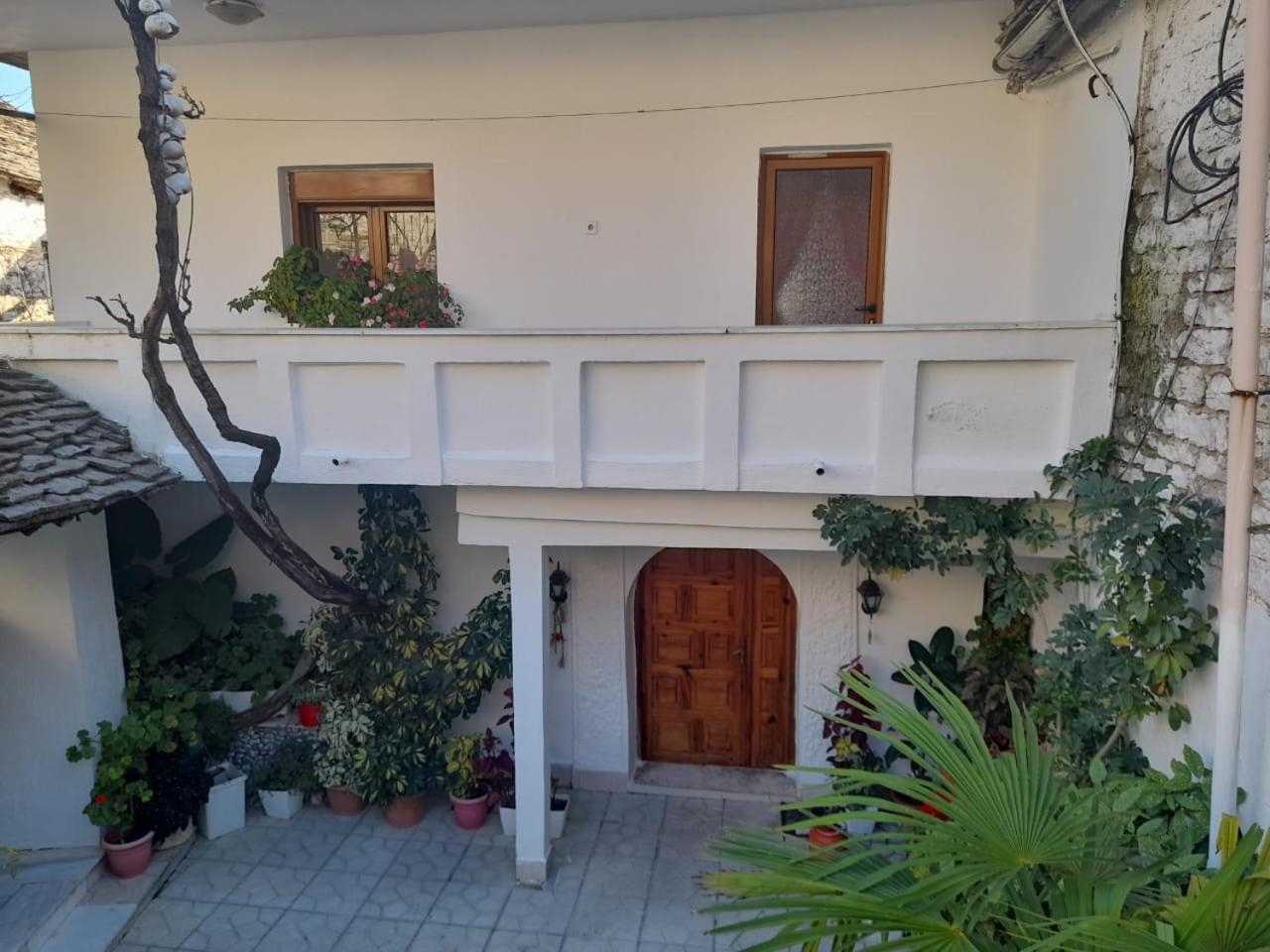 Sokolli Guest House