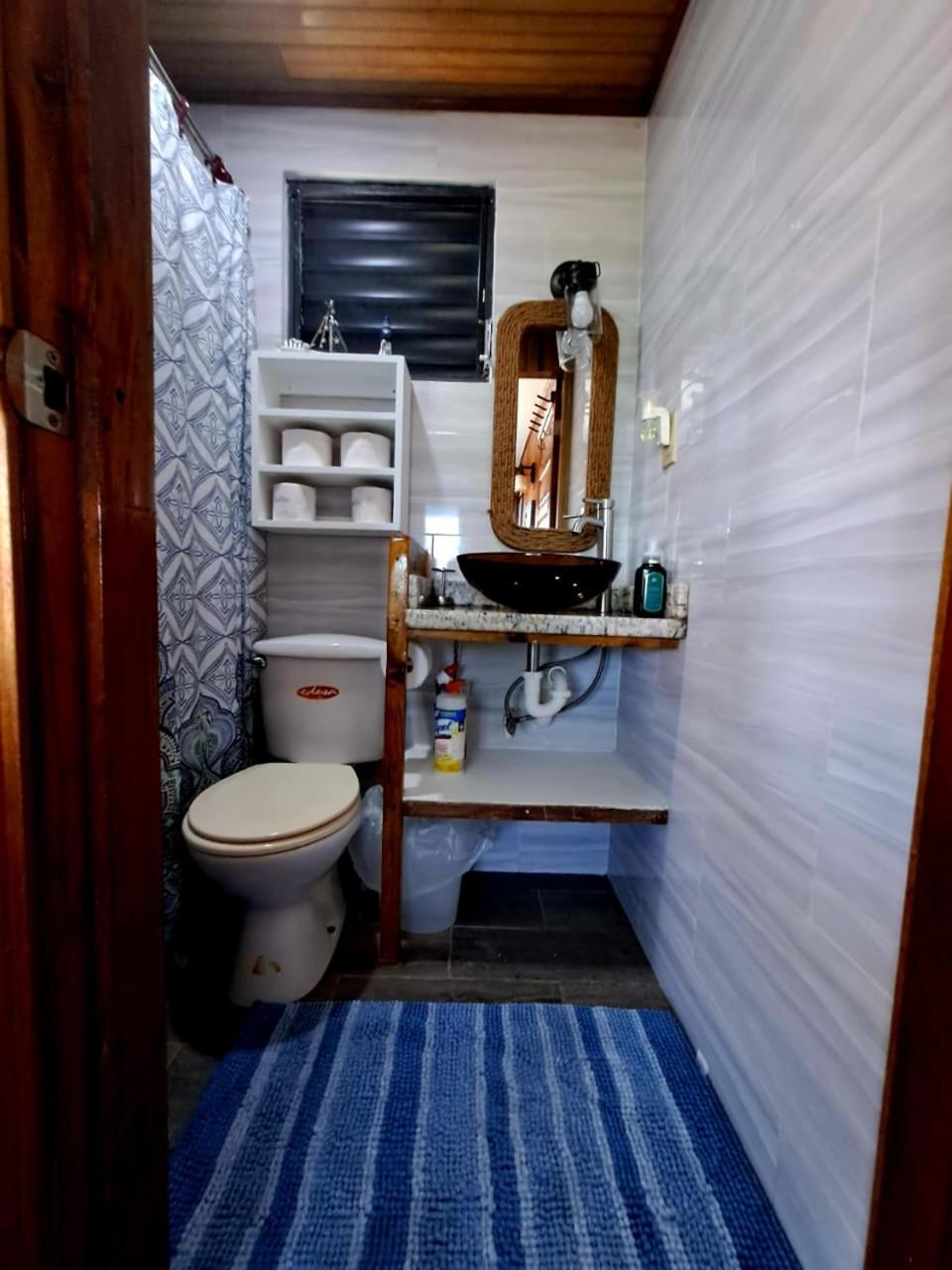 Therapy Cabins - Belize Island Experience