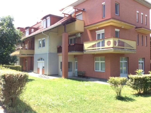 Solemio Apartman Kalocsa view 4