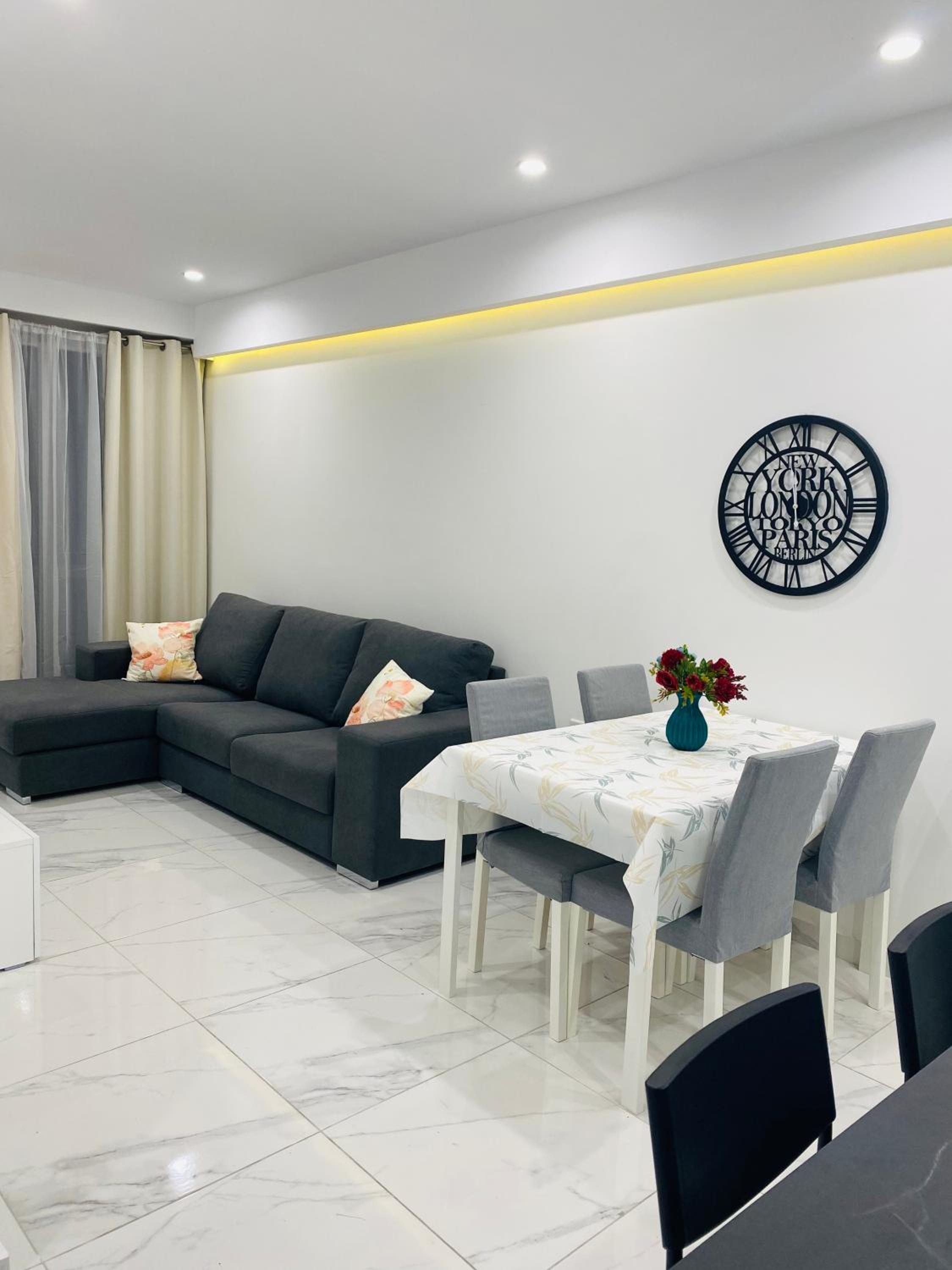 Central Modern Apartment Msida view 5