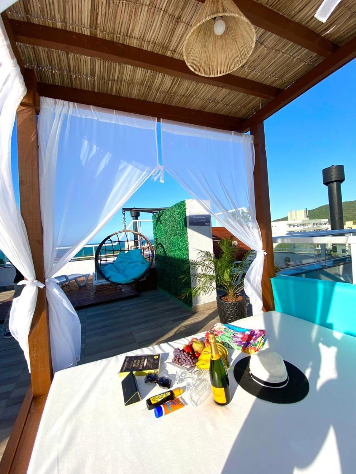 Seu refúgio paradisíaco a apenas 330 metros do mar TUB