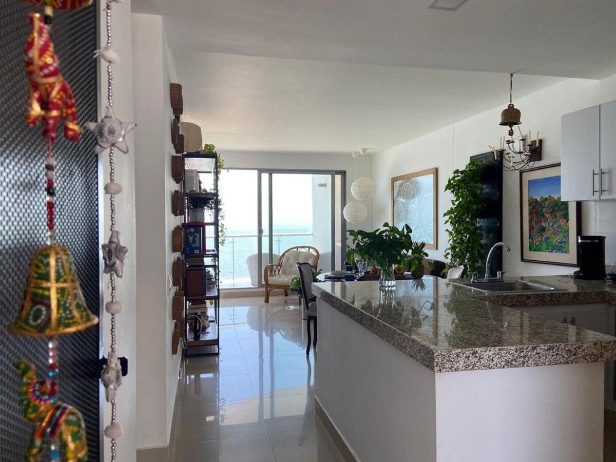 Frente al Mar home office 7B