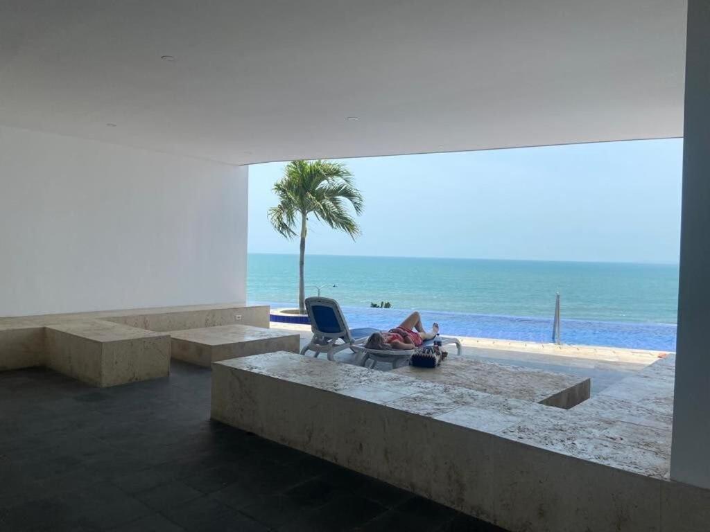 Frente al Mar home office 7B