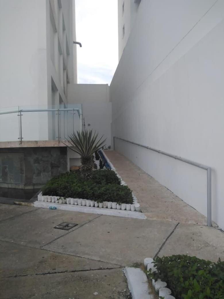 Frente al Mar home office 7B