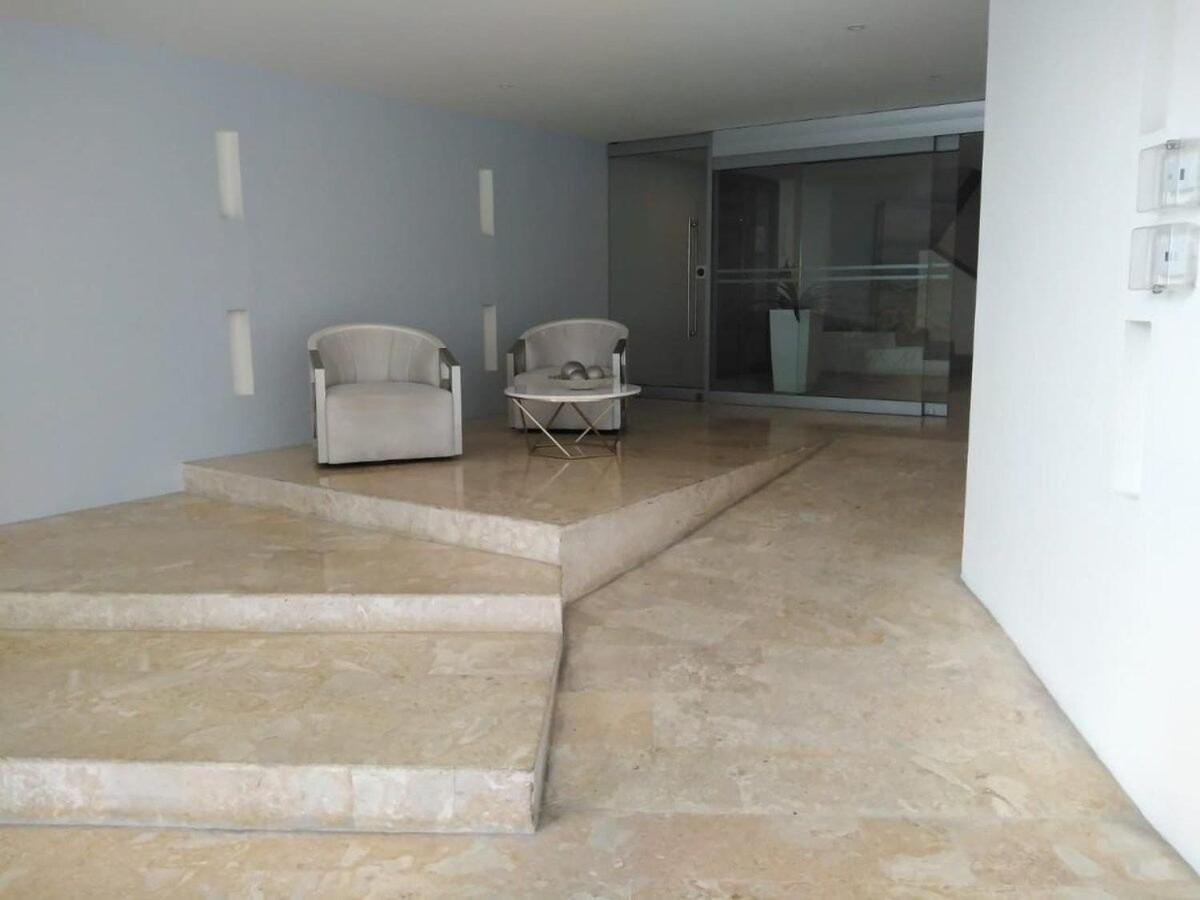 Frente al Mar home office 7B