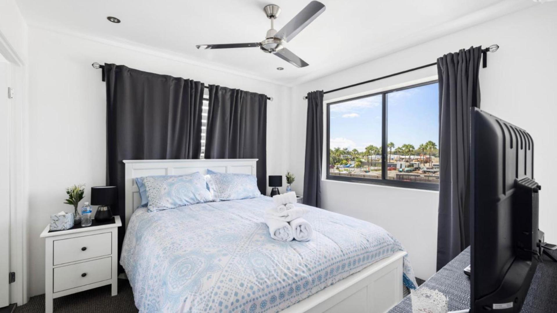 High End Marina Getaway