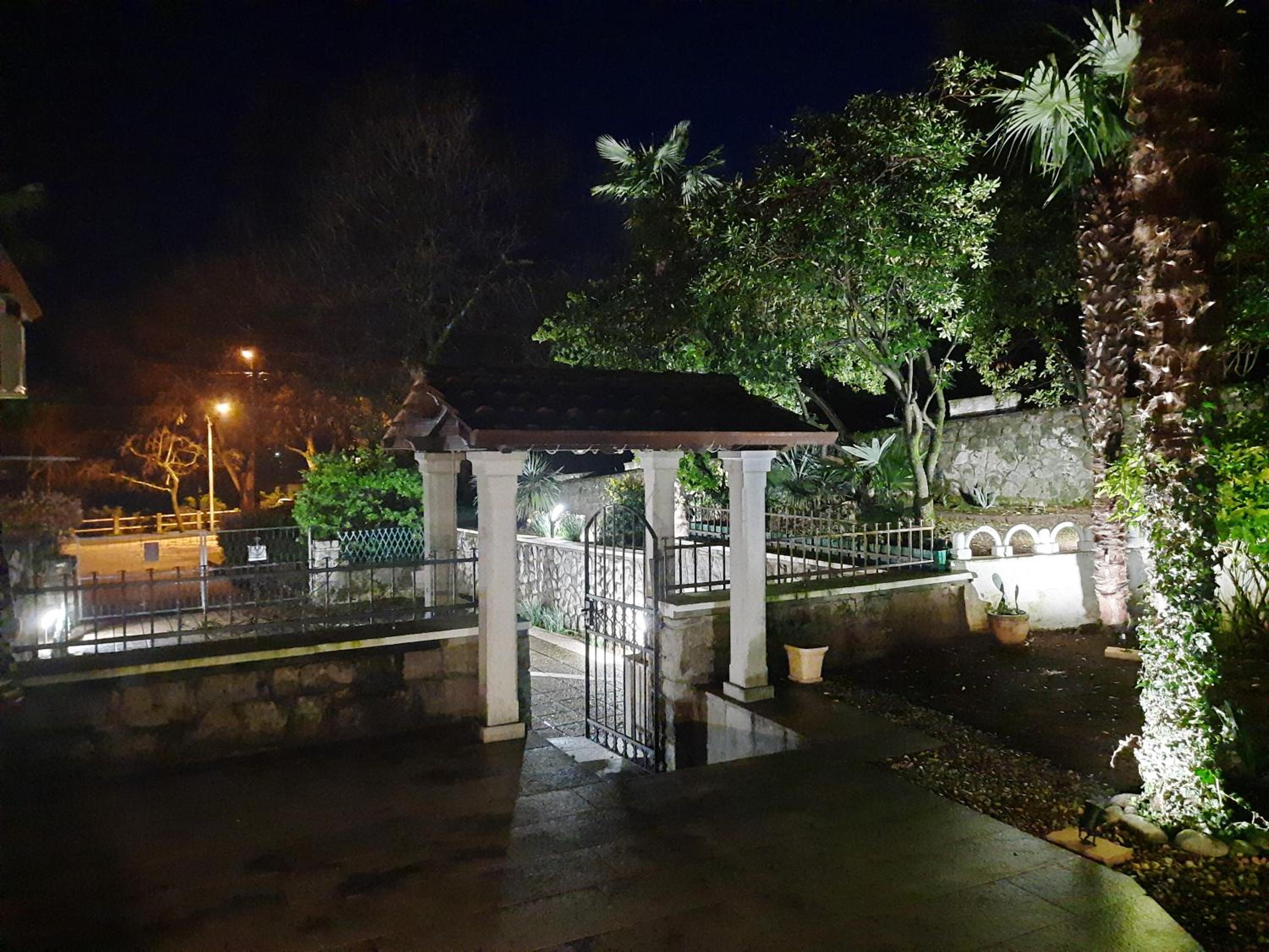 Apartments Anagora I