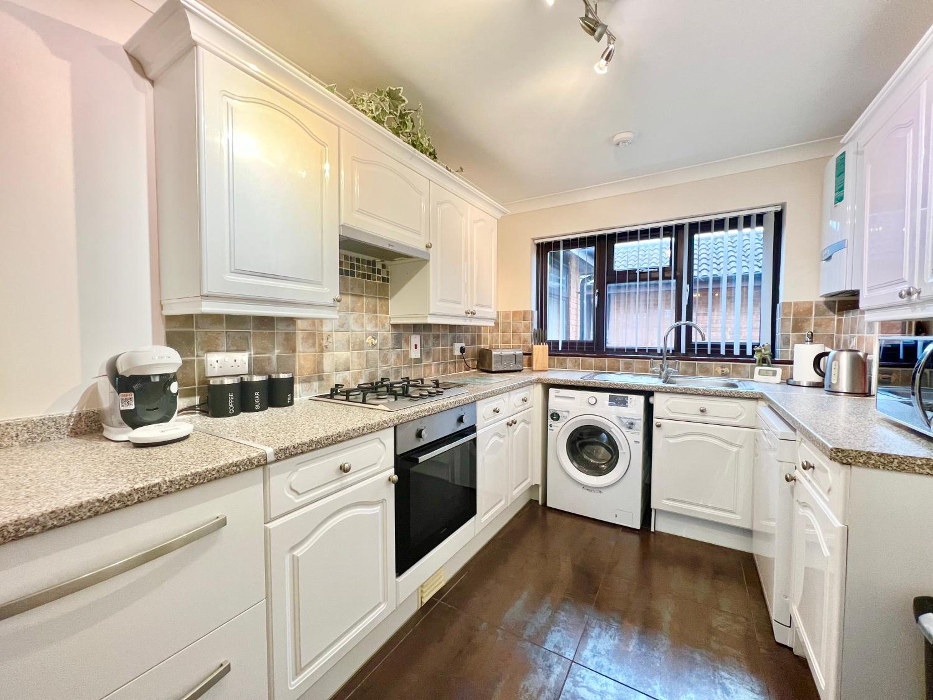 3 Bedroom house - Sandown view 4