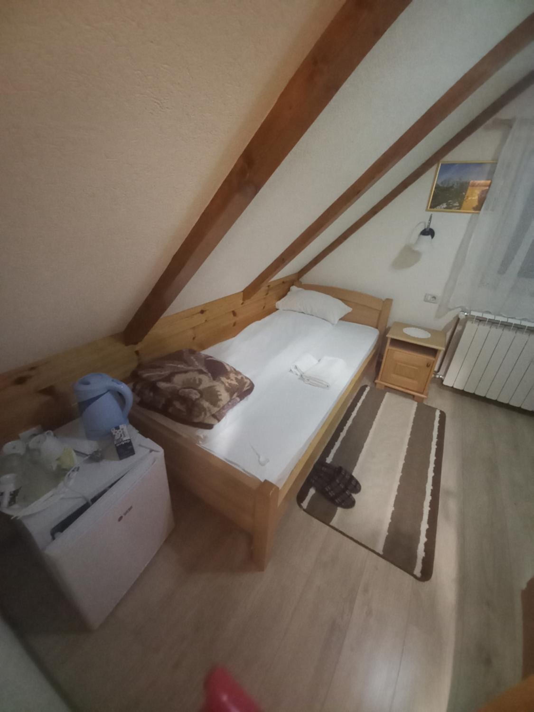 Photo 33