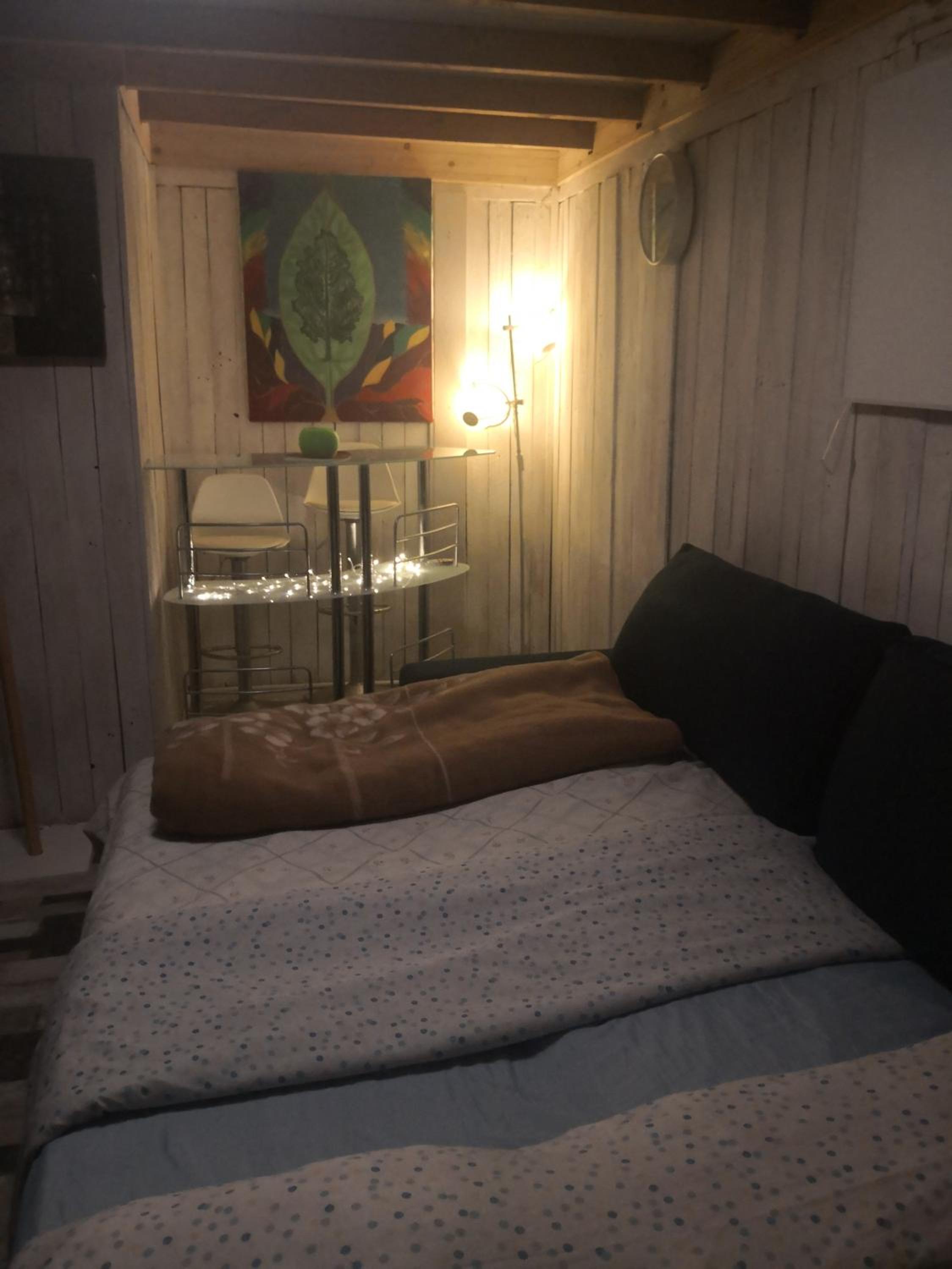 Flor de Loto Romantic Woodhouse casita camping
