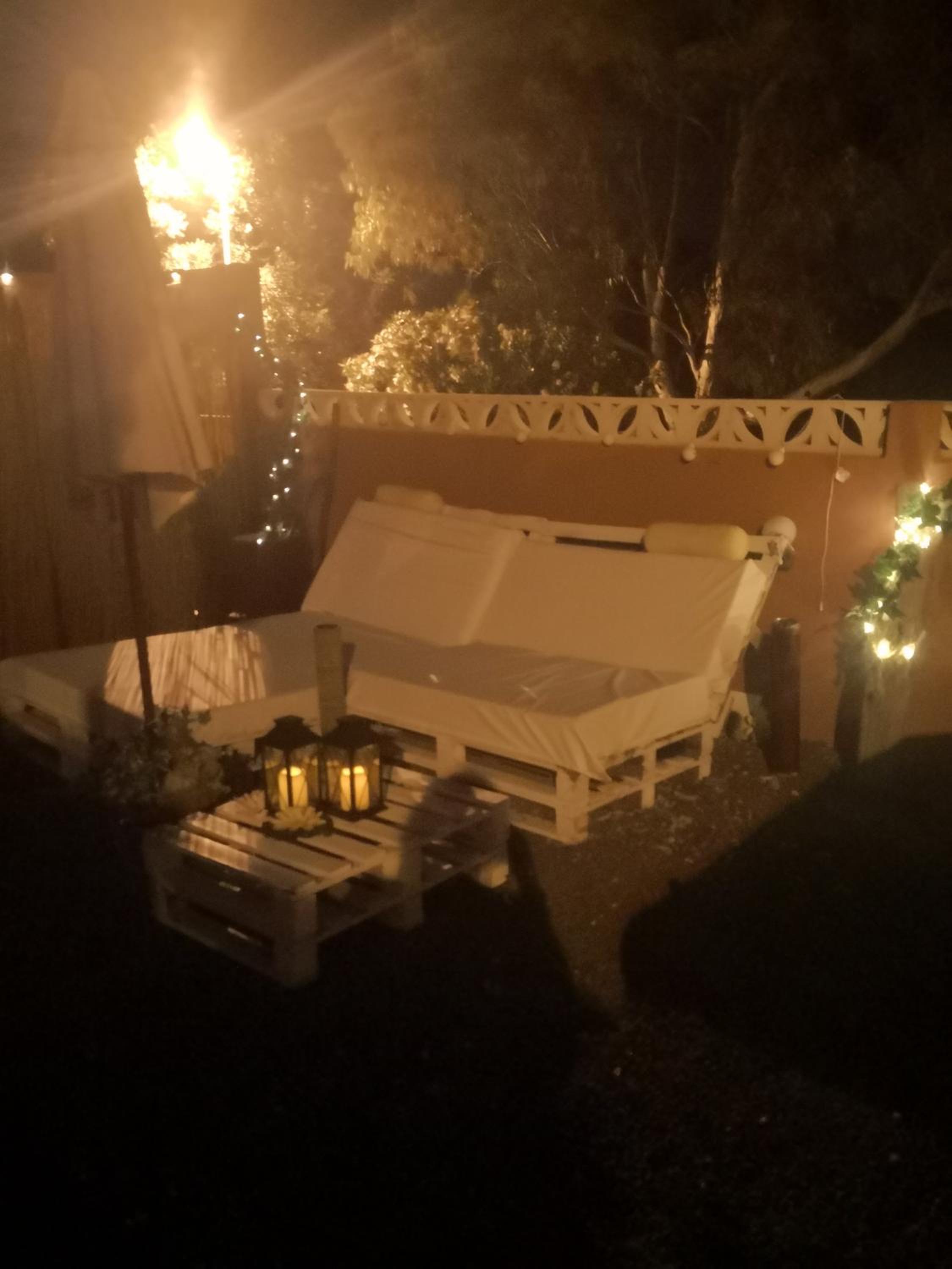 Flor de Loto Romantic Woodhouse casita camping