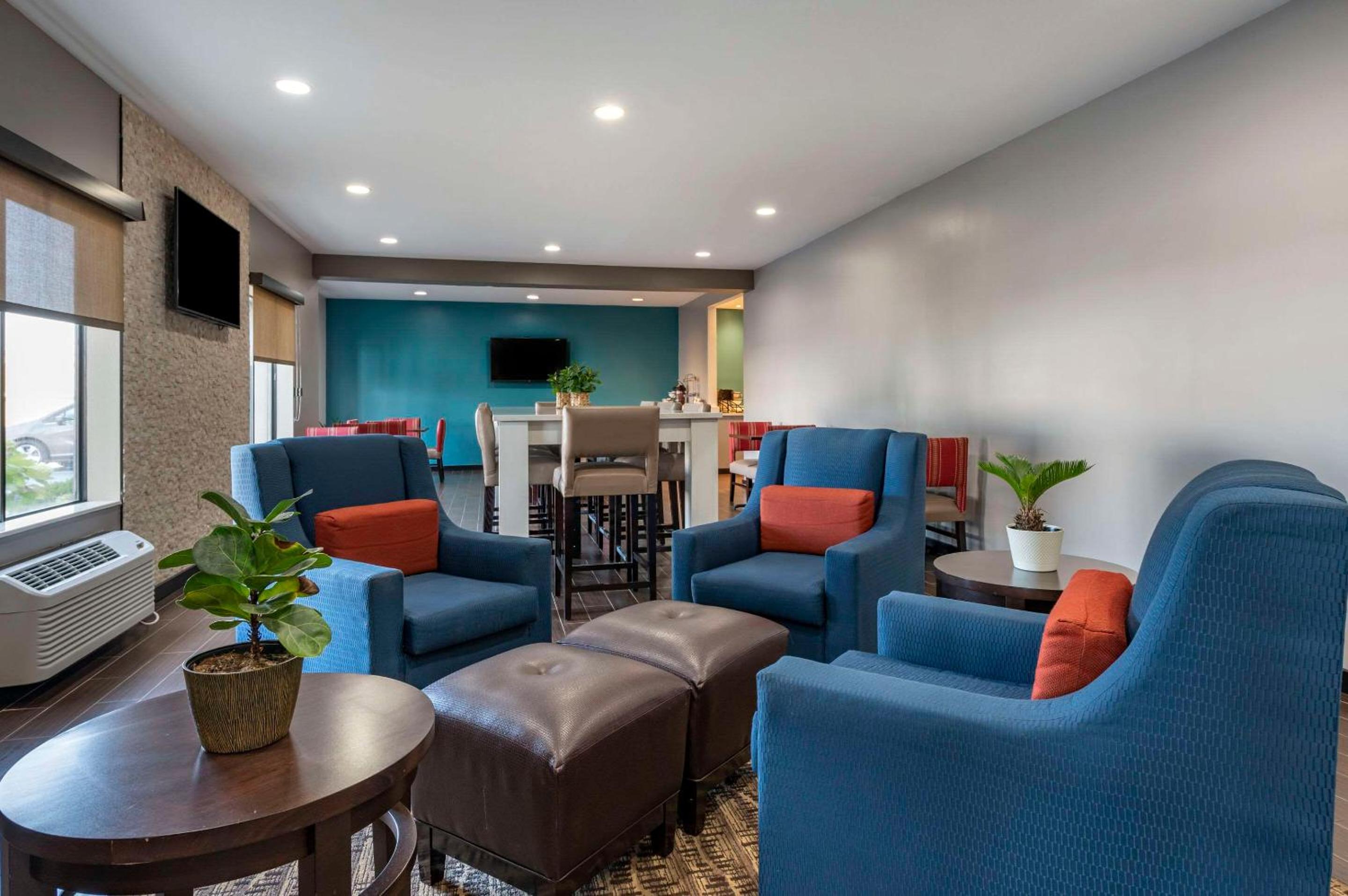 Comfort Inn Plainfield - Indianapolis Airport view 4