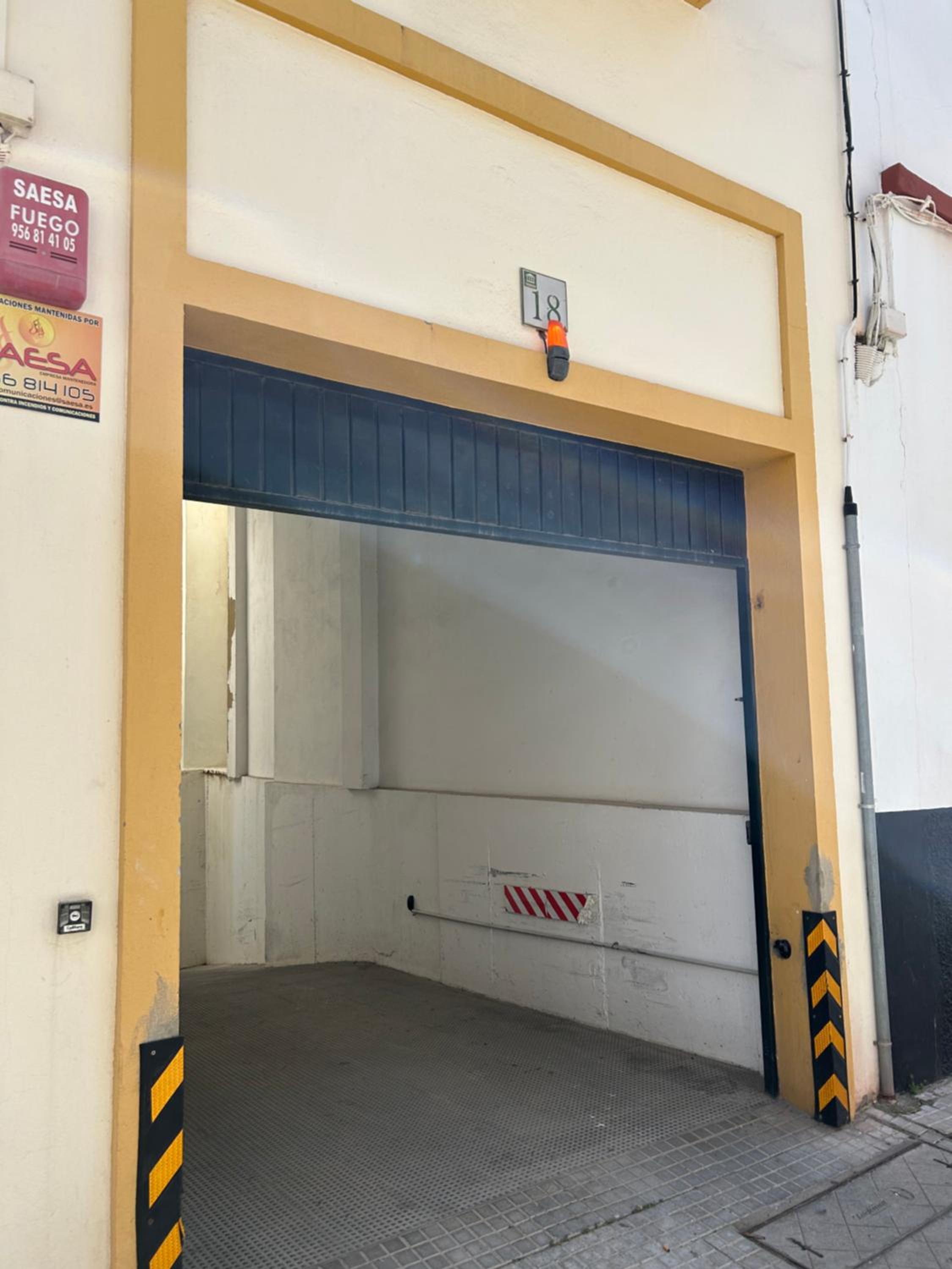 Gosol Lemon, Centro-Parking