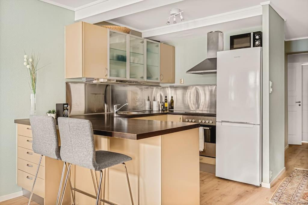 Dinbnb Apartments I Charming 3-Bedroom in the Heart of the City view 3