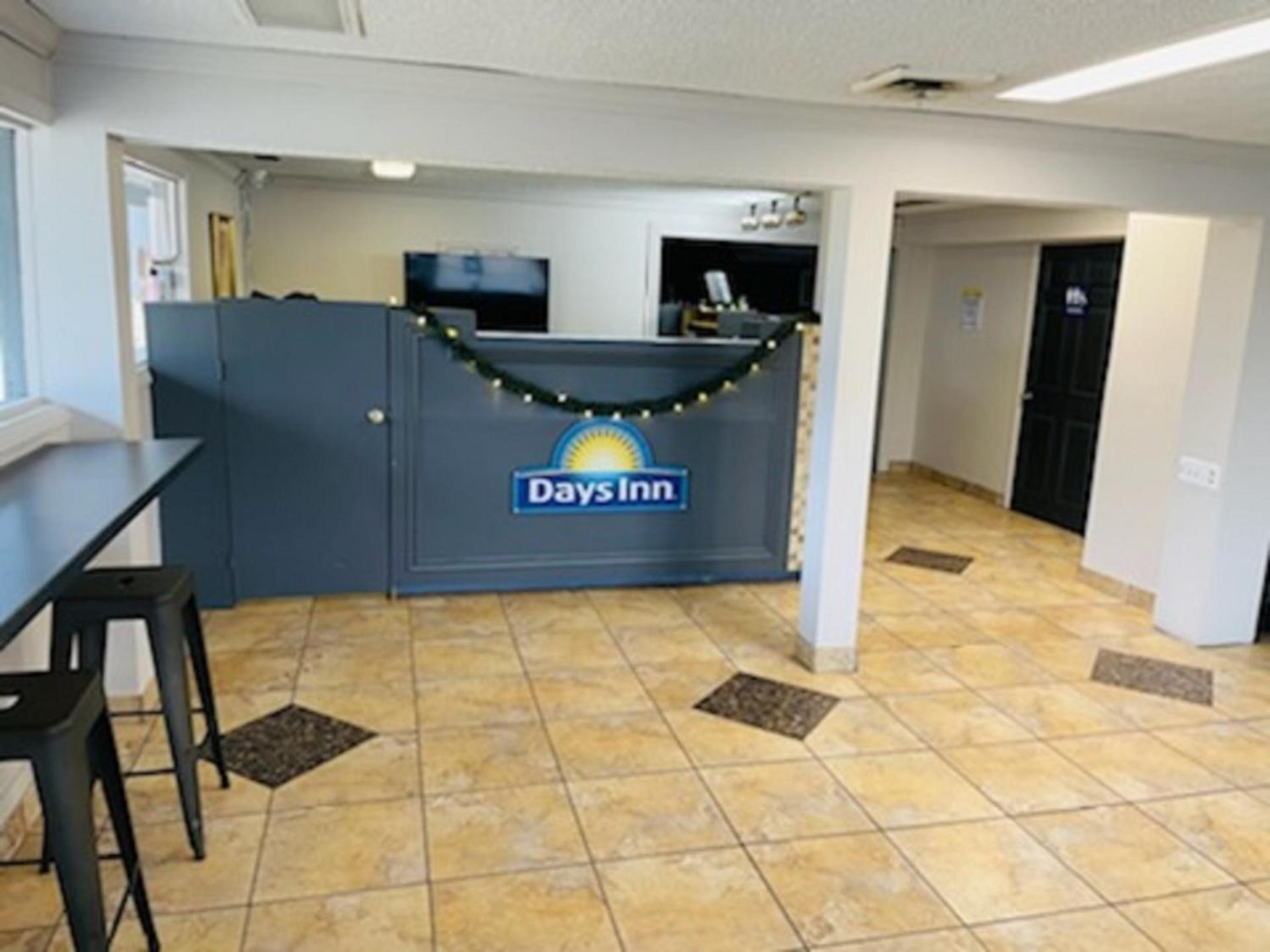 Days Inn and Suites by Wyndham Port Huron, Foto 9