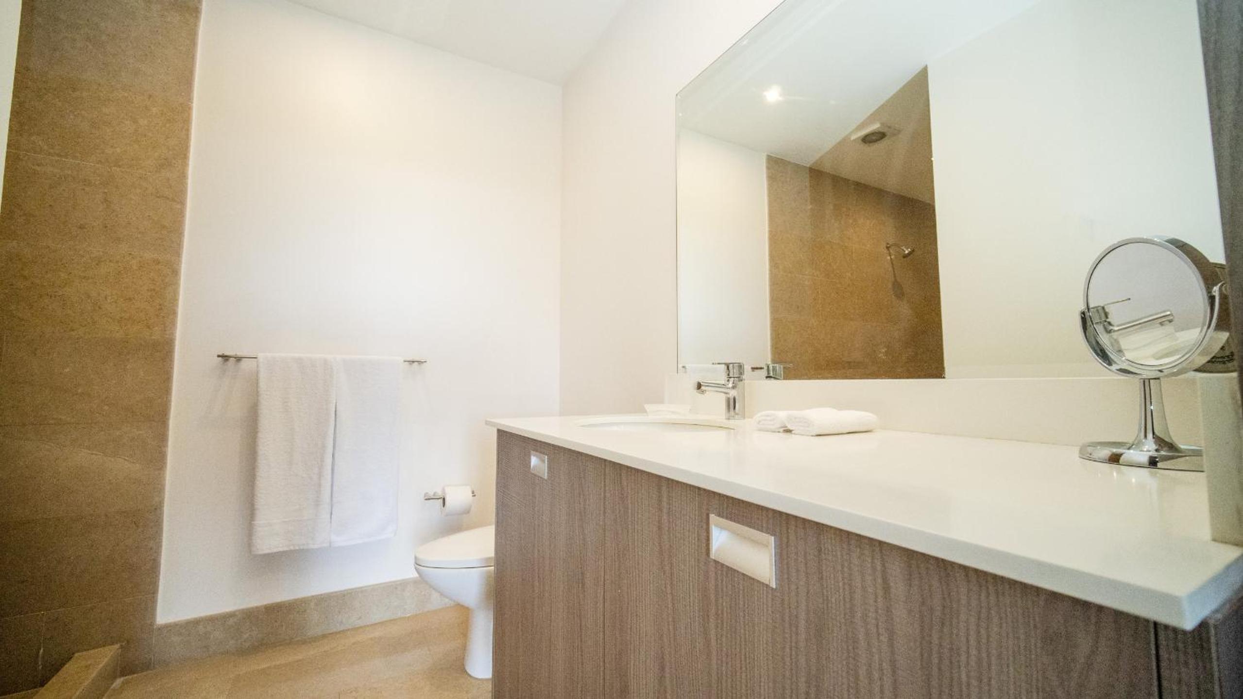 Roble Sabana 105 Luxury Apartment - Reserva Conchal