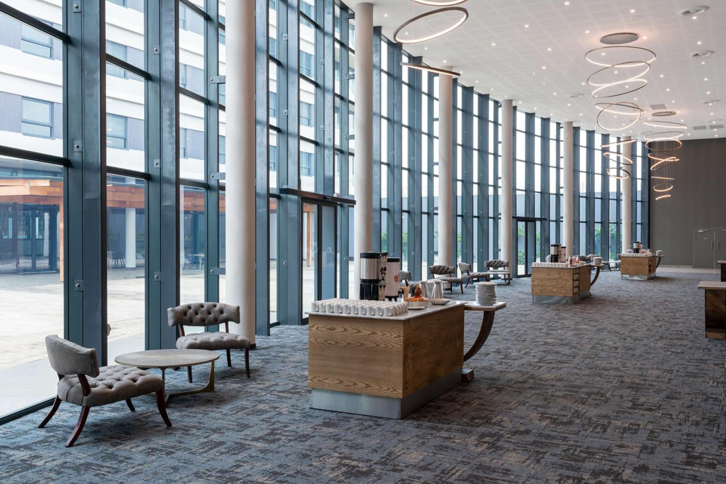 Johannesburg Vacations - Radisson Hotel and Convention Centre OR Tambo Airport - Property Image 8