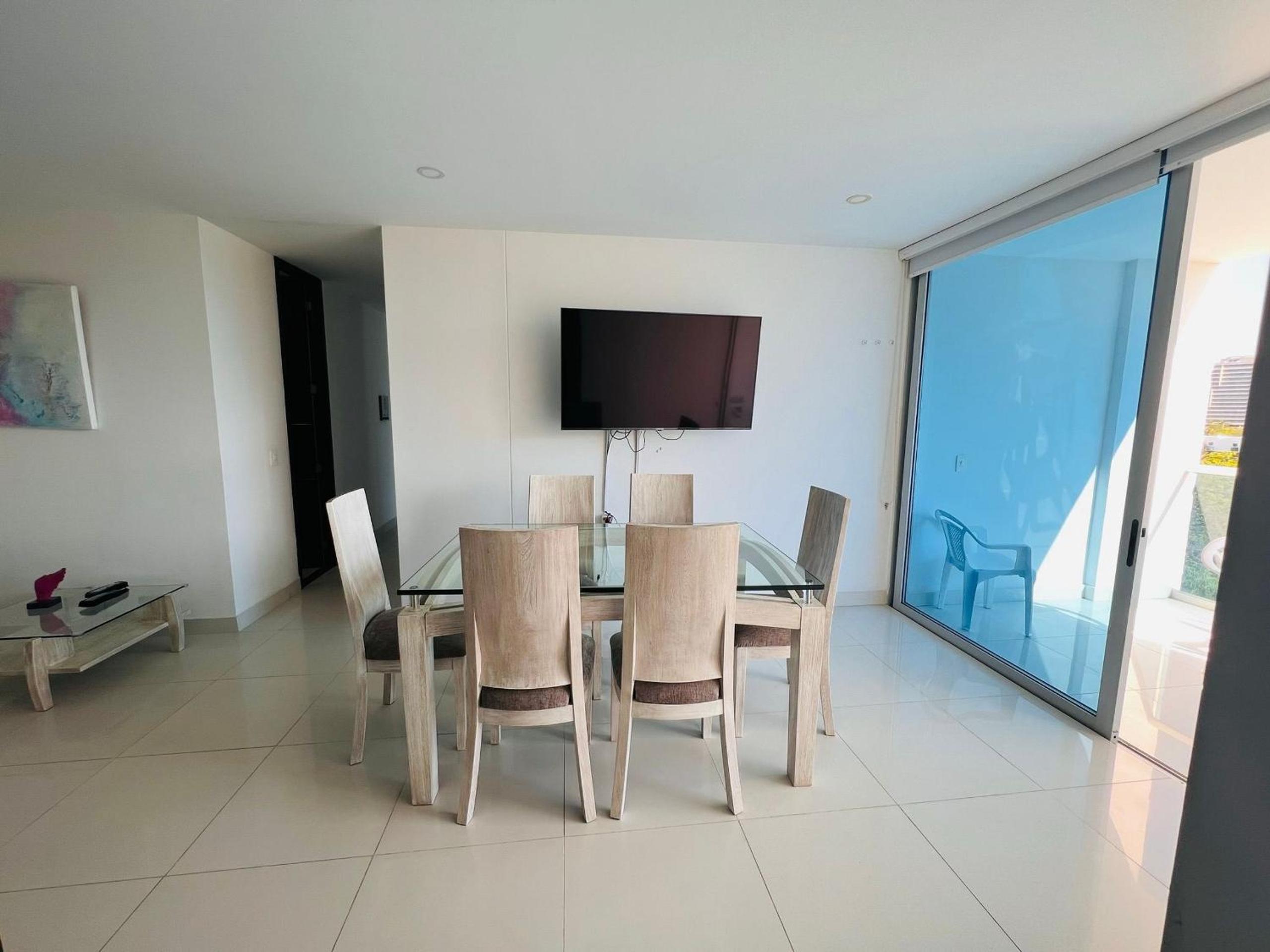 Edificio Tayrona Beach Apto de 3 habitaciones familiar muy comodo