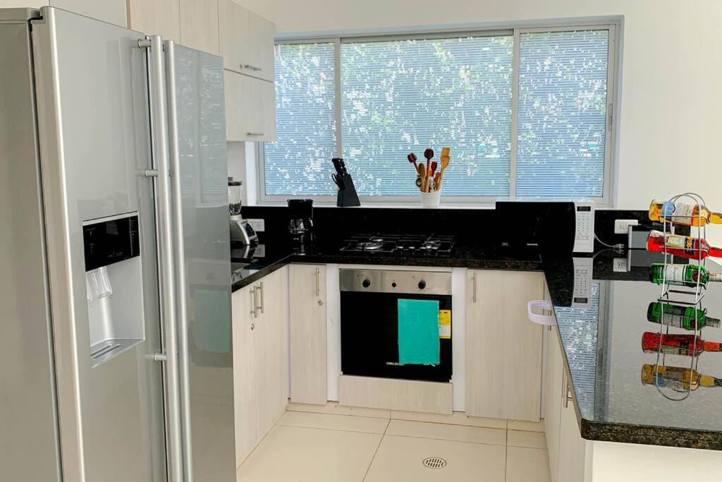 Condo Apulo - Hermosa casa - Jacuzzi y Piscina privados - WiFi