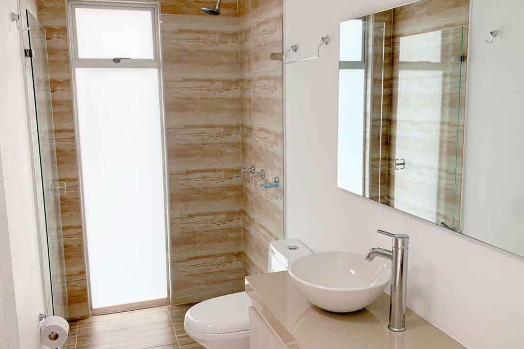 Condo Apulo - Hermosa casa - Jacuzzi y Piscina privados - WiFi