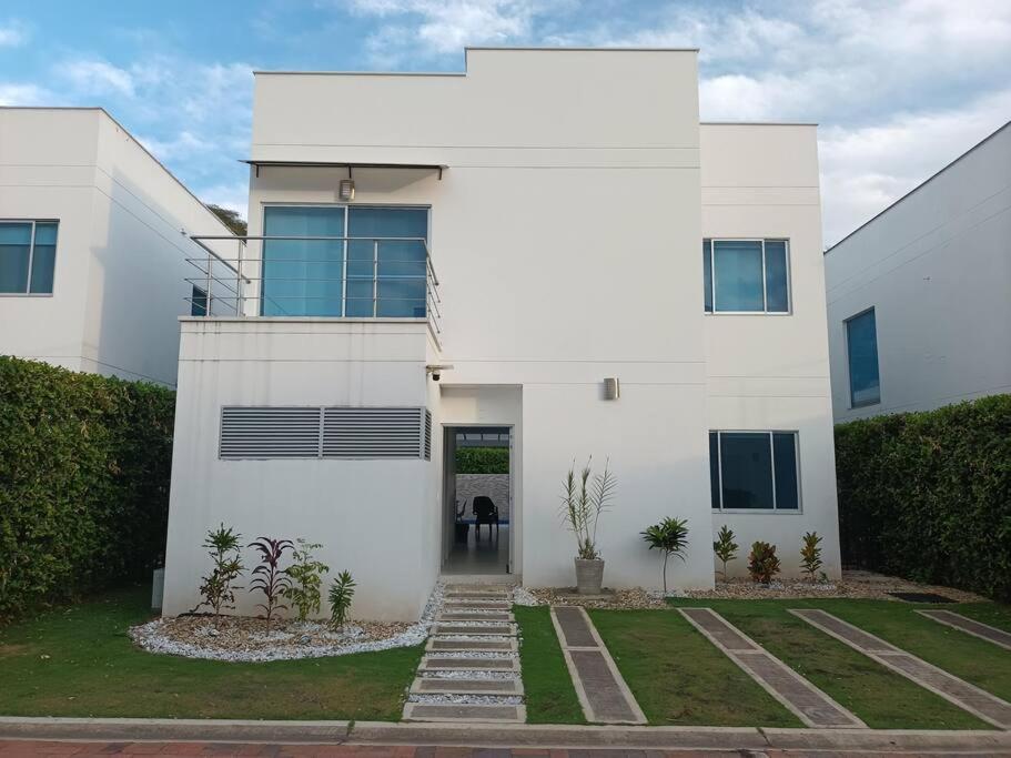 Condo Apulo - Hermosa casa - Jacuzzi y Piscina privados - WiFi