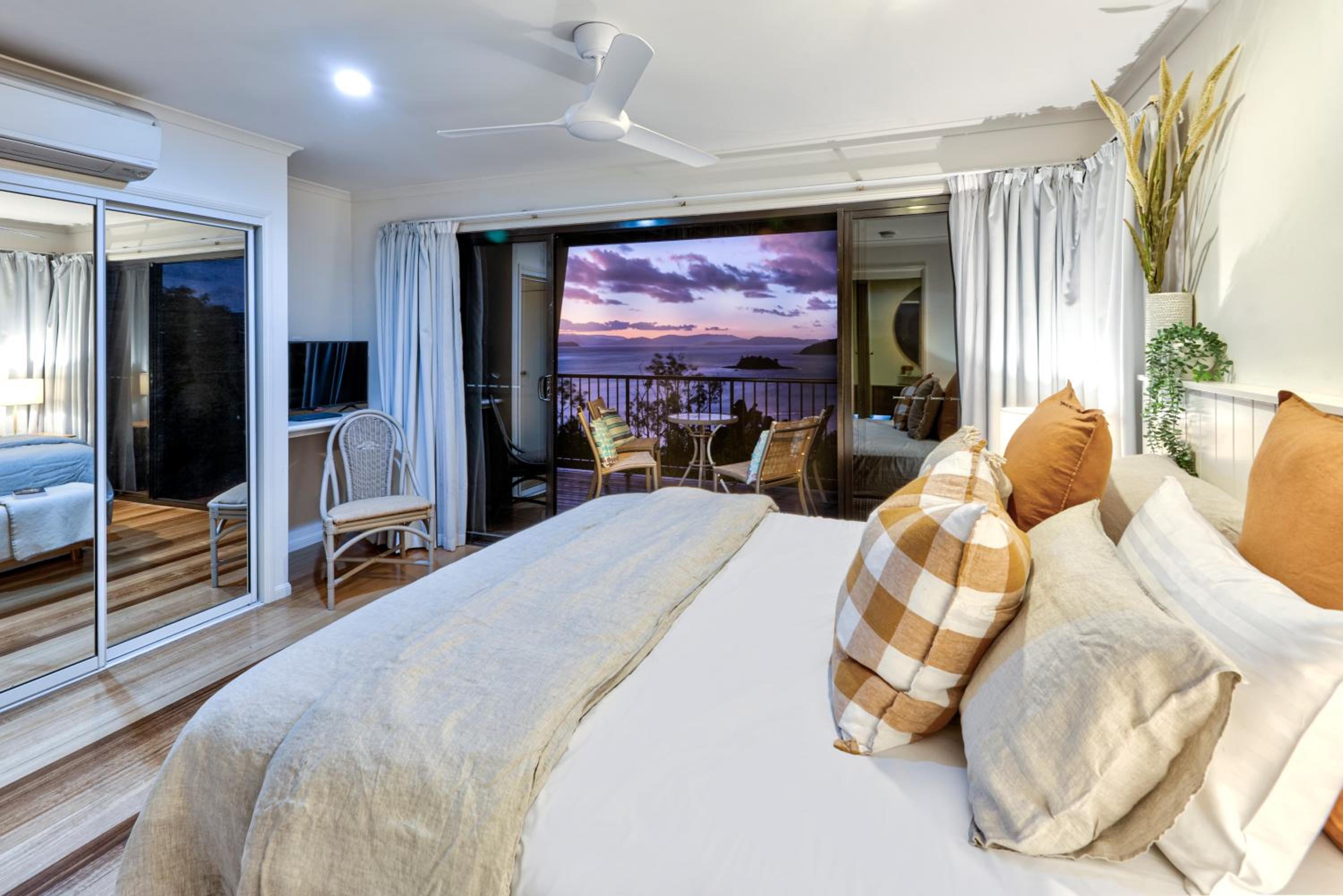 Panorama Apartments on Hamilton Island by HIHA