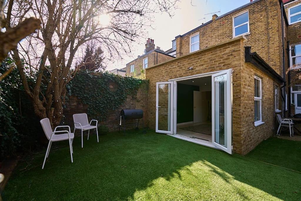 Fabulous 3 bed NW London apartment with private garden