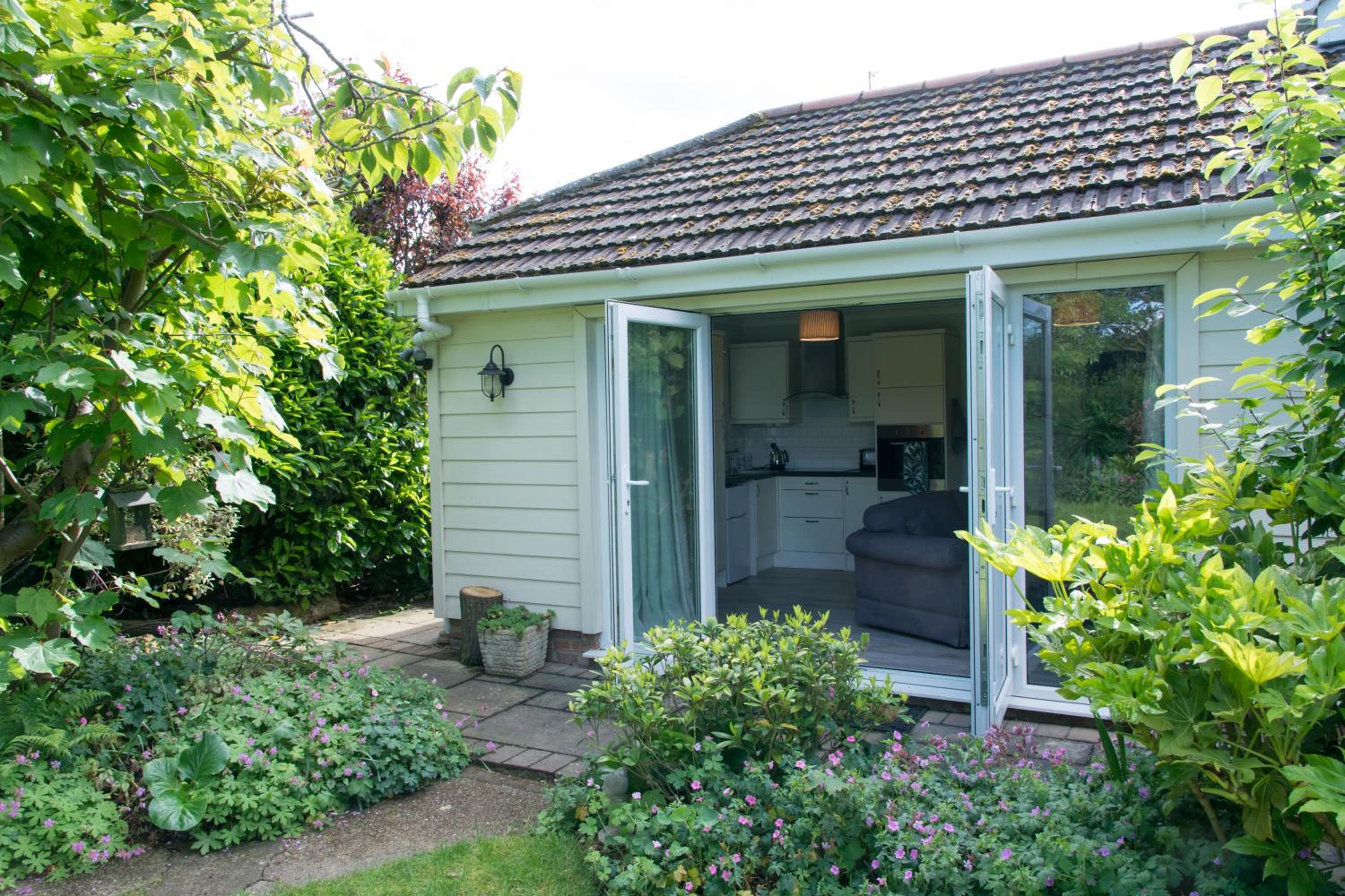 Luxury Self-Catering and Sauna - Oaks Rest view 2