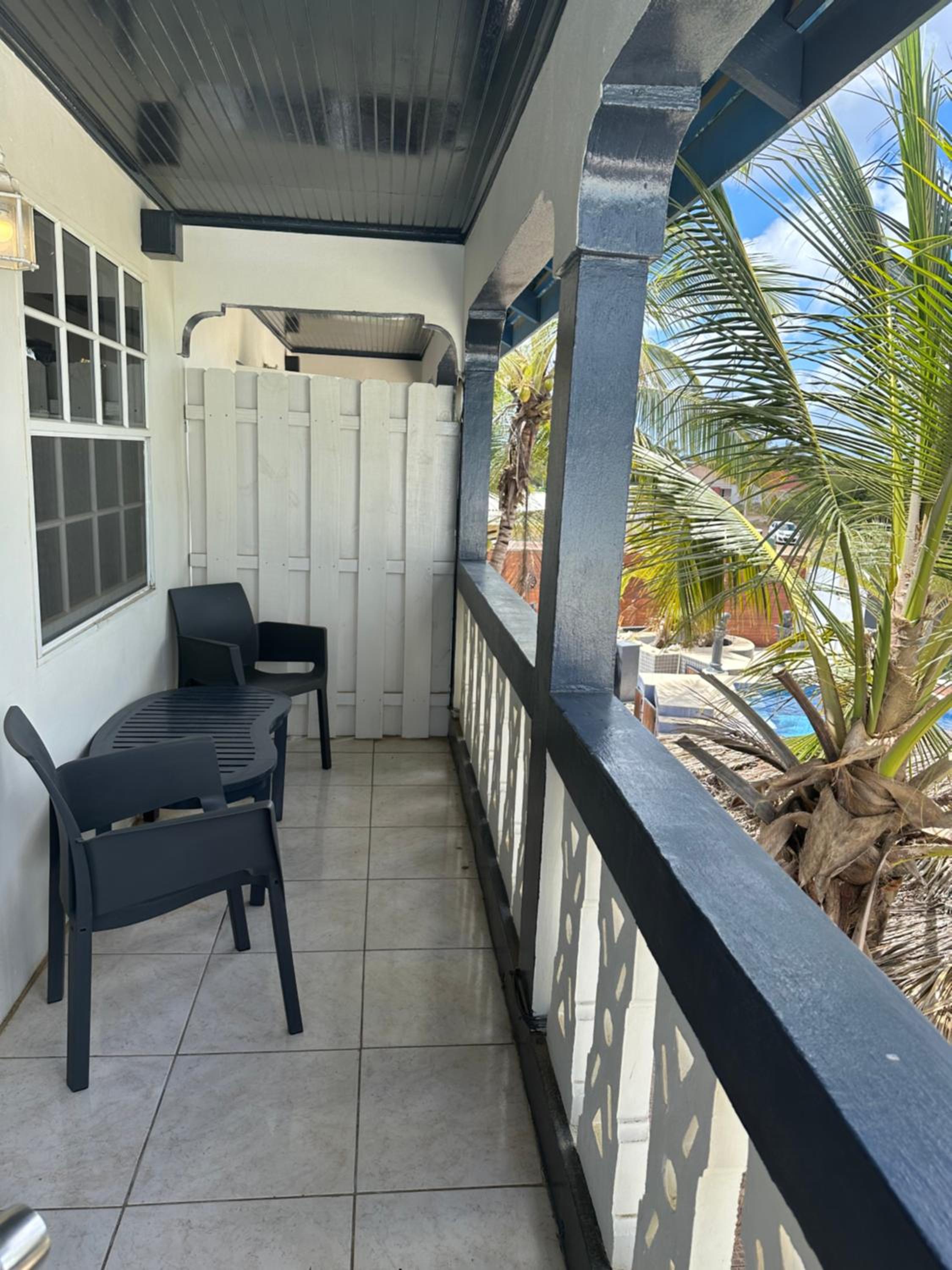 Studio - begane grond - poolside