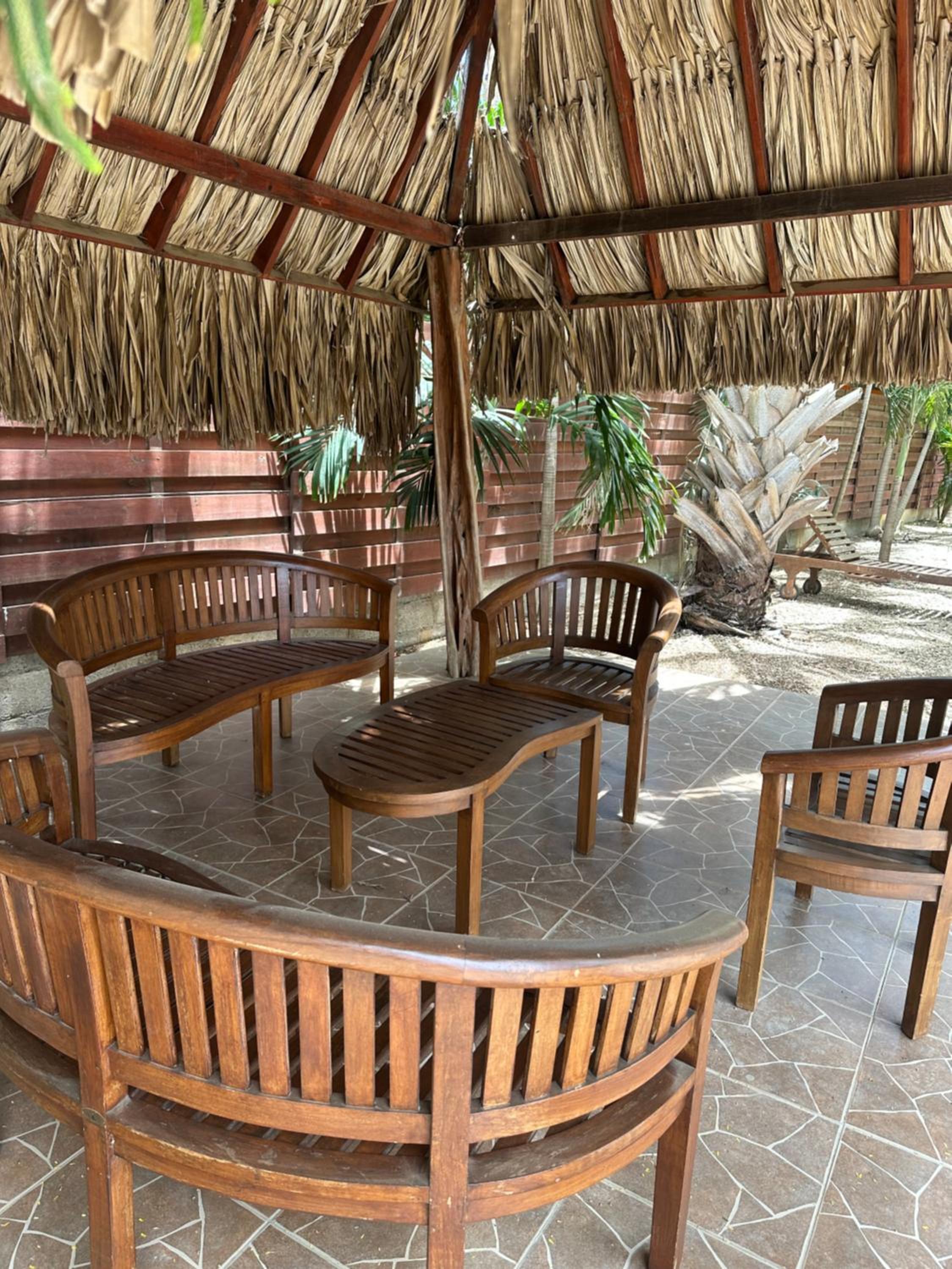 Studio - begane grond - poolside