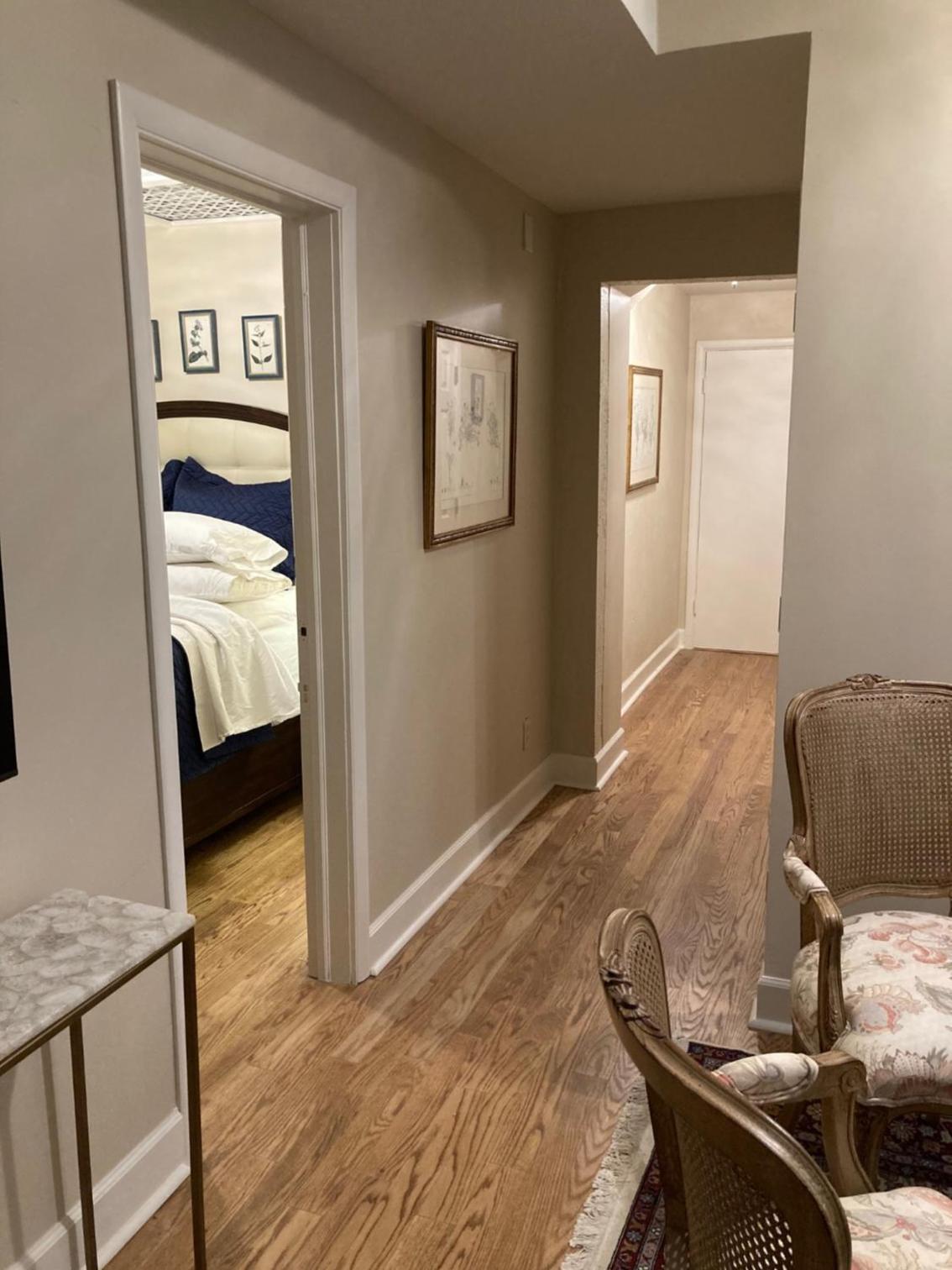 Pineapple House, Cozy Garden Apartment, City Center! Marble-Tiled Bathroom! FREE parking! view 5