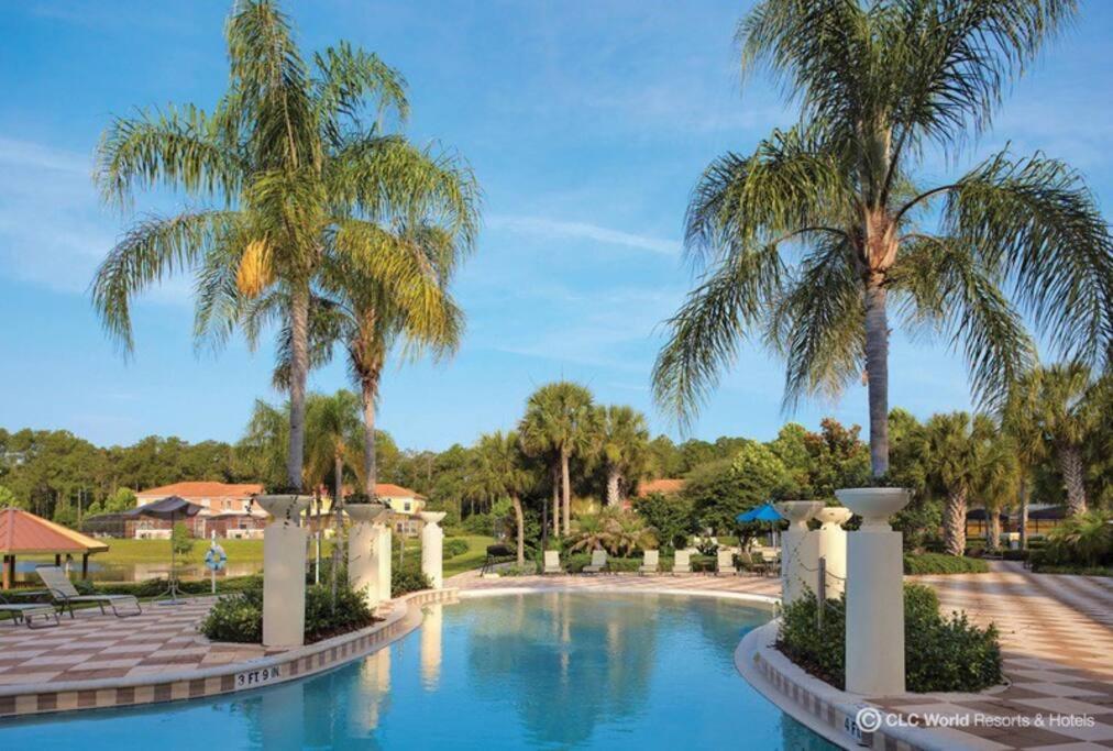 *PRIVATE POOL* Disney10min - Magical Mickey themed home view 4