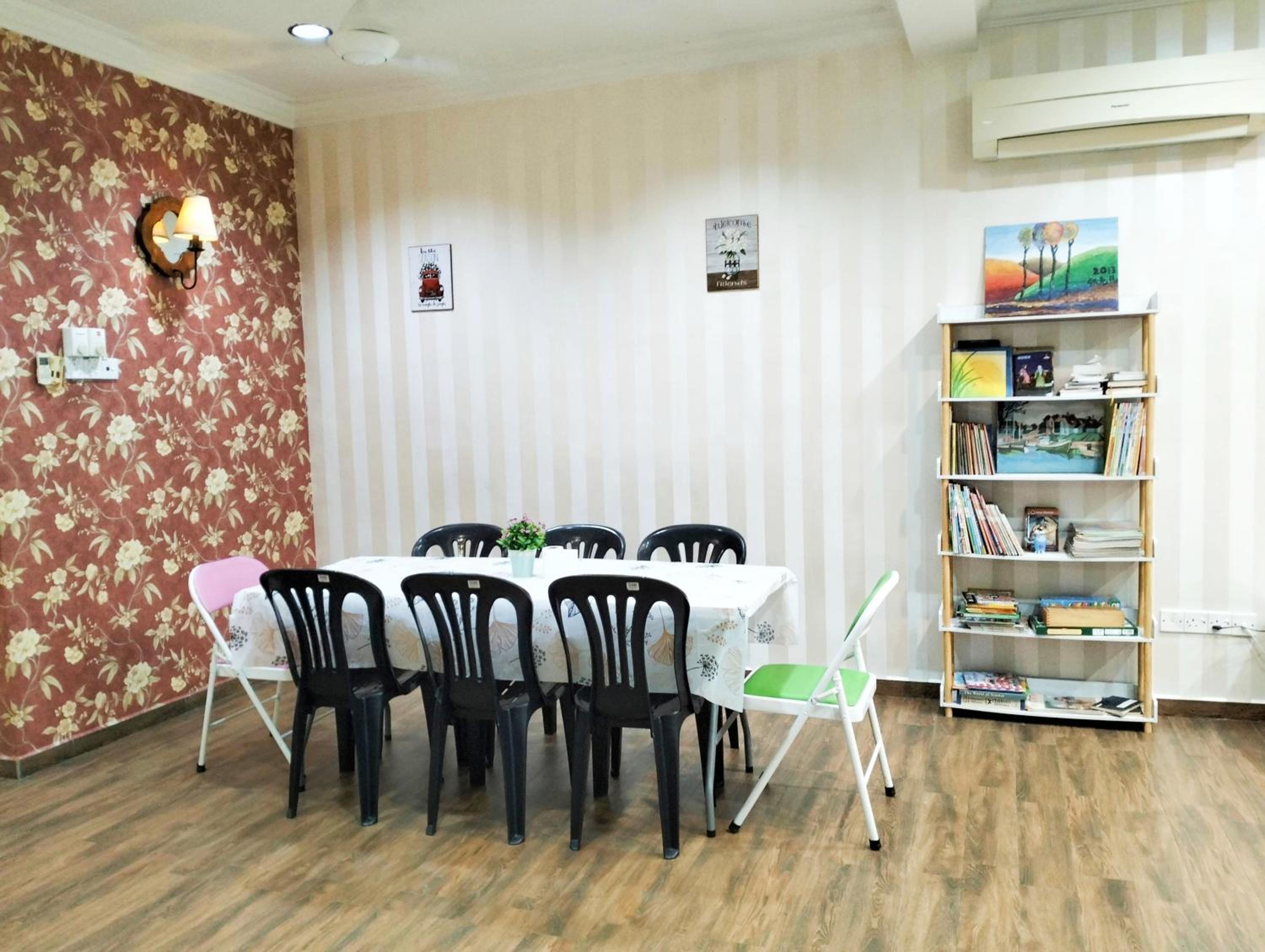 JB Austin Perdana Homestay@Simple Comfy For 11pax